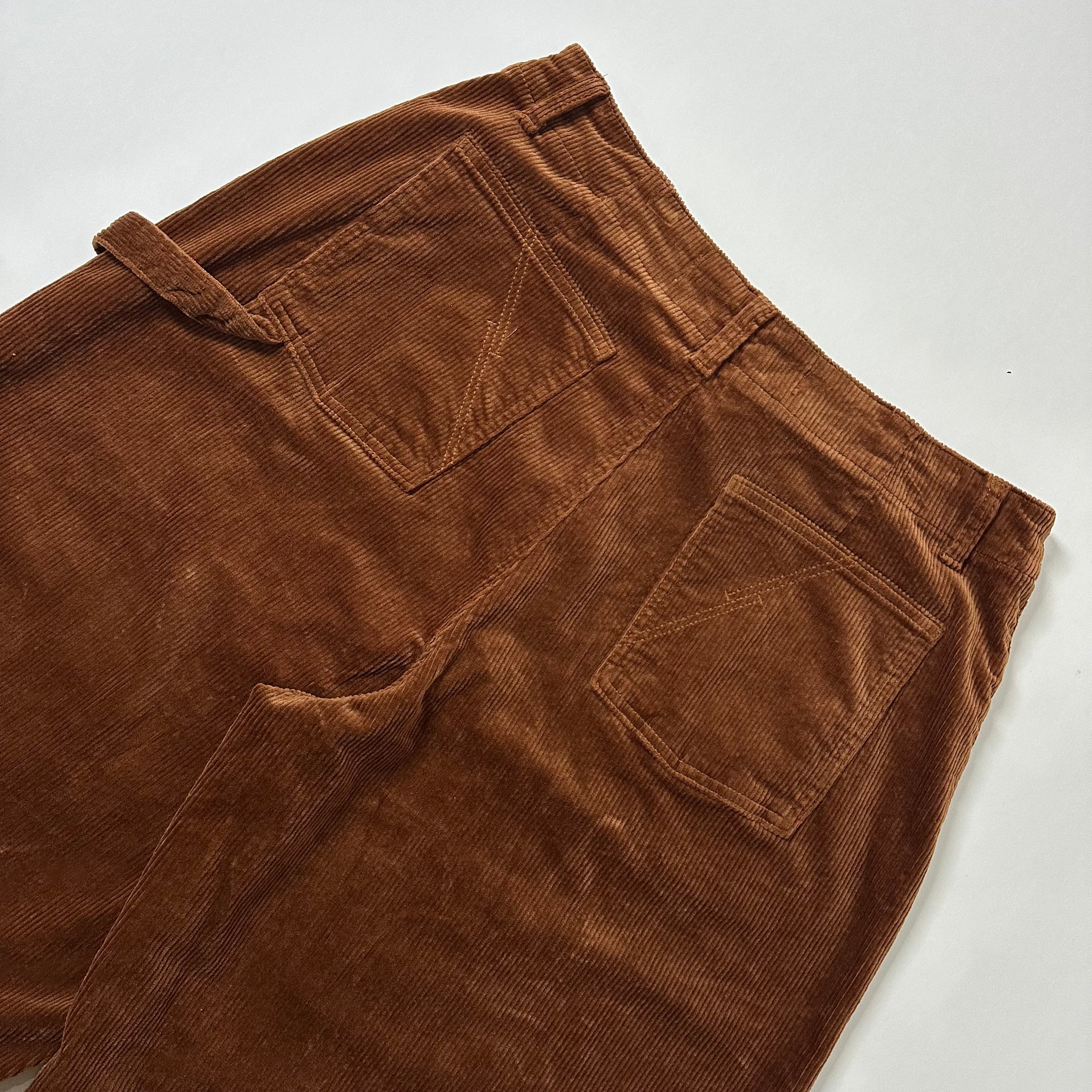 BRAND-NEW Urbanic London Lush Corduroy Carpenter Baggy Pants in Reddish Brown (Size 32-36)
