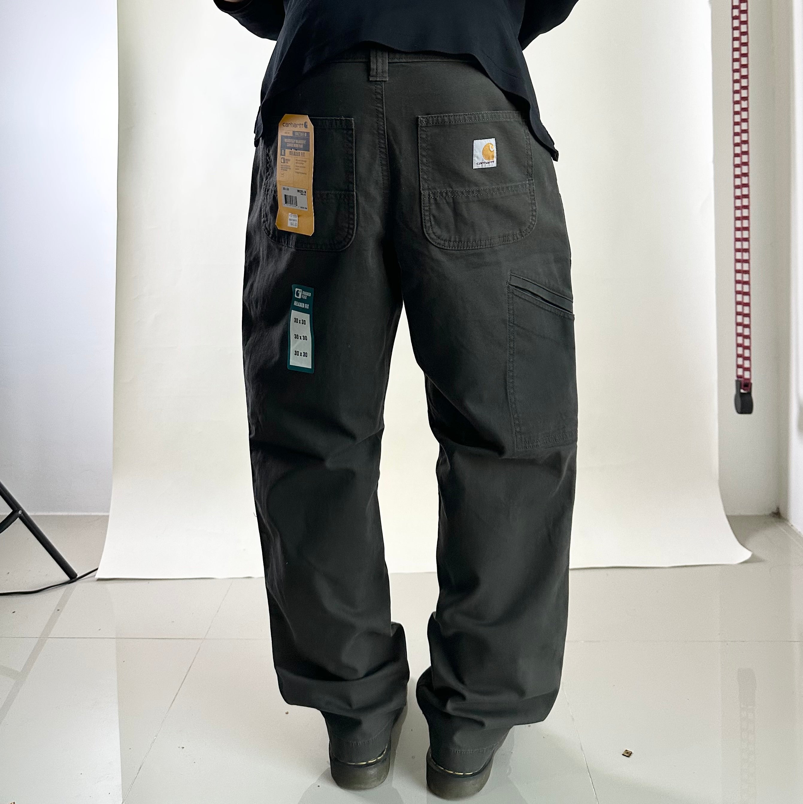 BRAND NEW Carhartt Rugged Flex Relaxed Fit Canvas Work Pant (Size 30)
