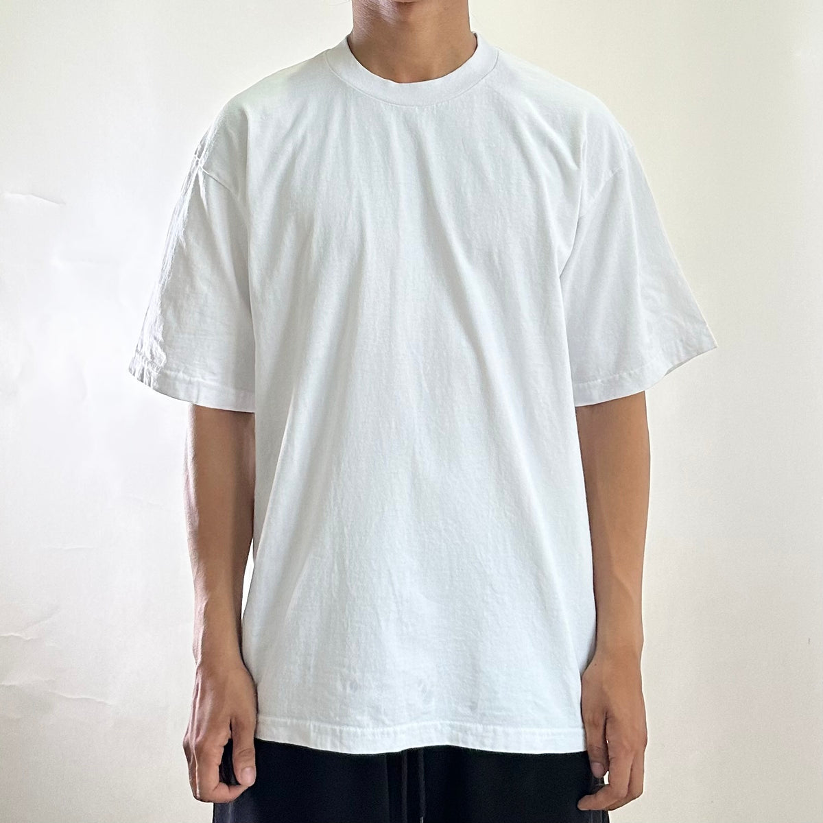 PRO CLUB Heavy Weight T-Shirt in White (Size Large) SOLD