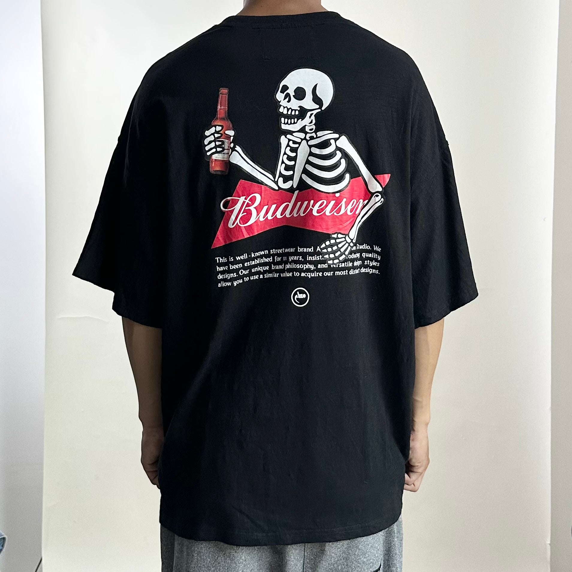 Budweiser by Alien Evolution Studio T-shirt in Black (Size Large)