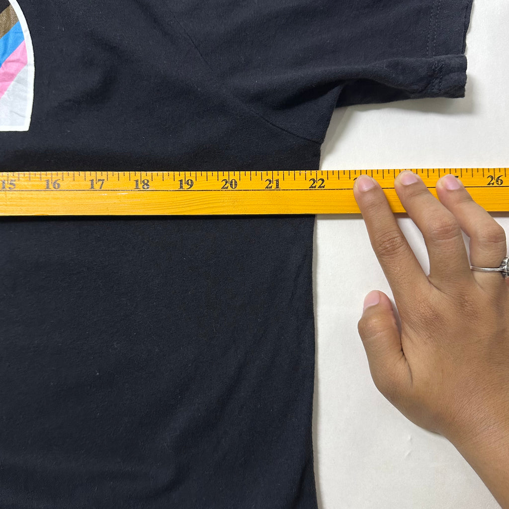 The North Face Pride T-shirt in Black (Size Large)