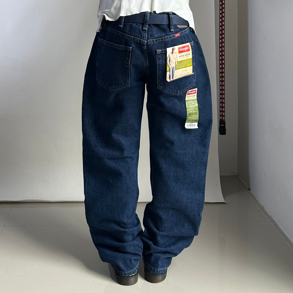 BRAND-NEW Wrangler Five Star Premium Denim Regular Fit in Midnight Rinse (Size 34)