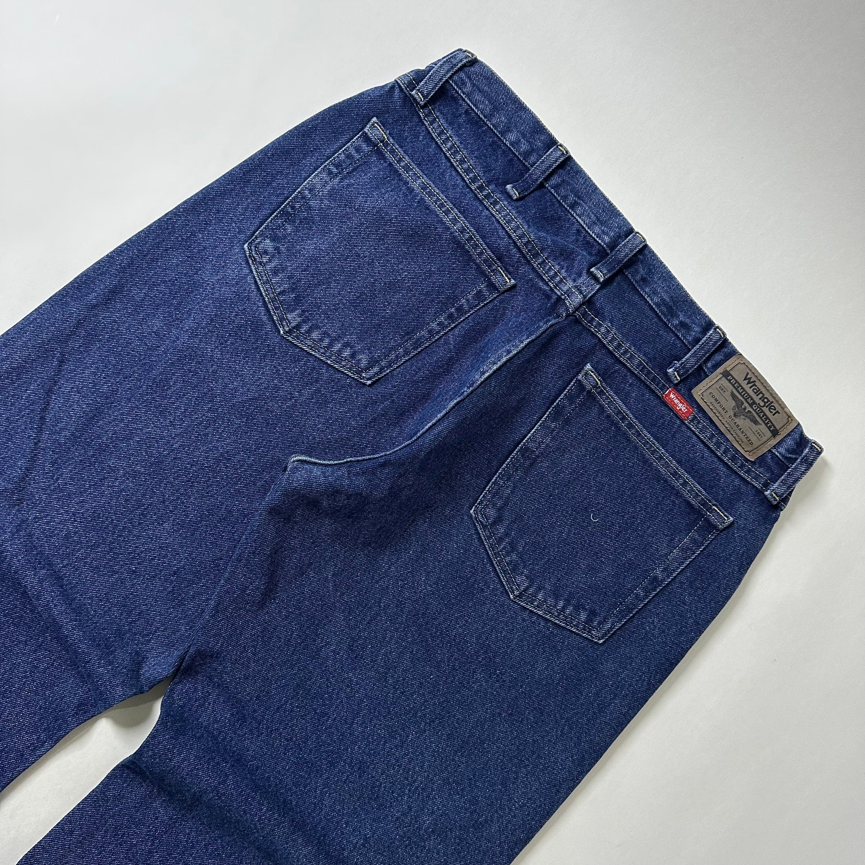 Wrangler Five Star Premium Denim Relaxed Fit Jeans in Dark Stone (Size 34)