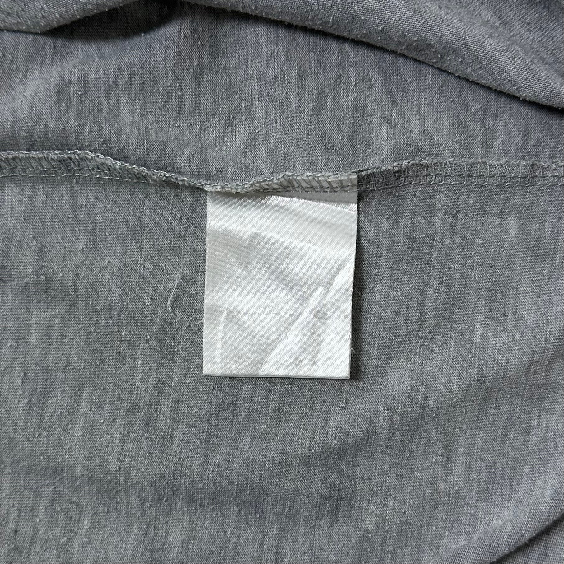 Vintage Nike Reflective T-shirt in Gray (Size Medium)