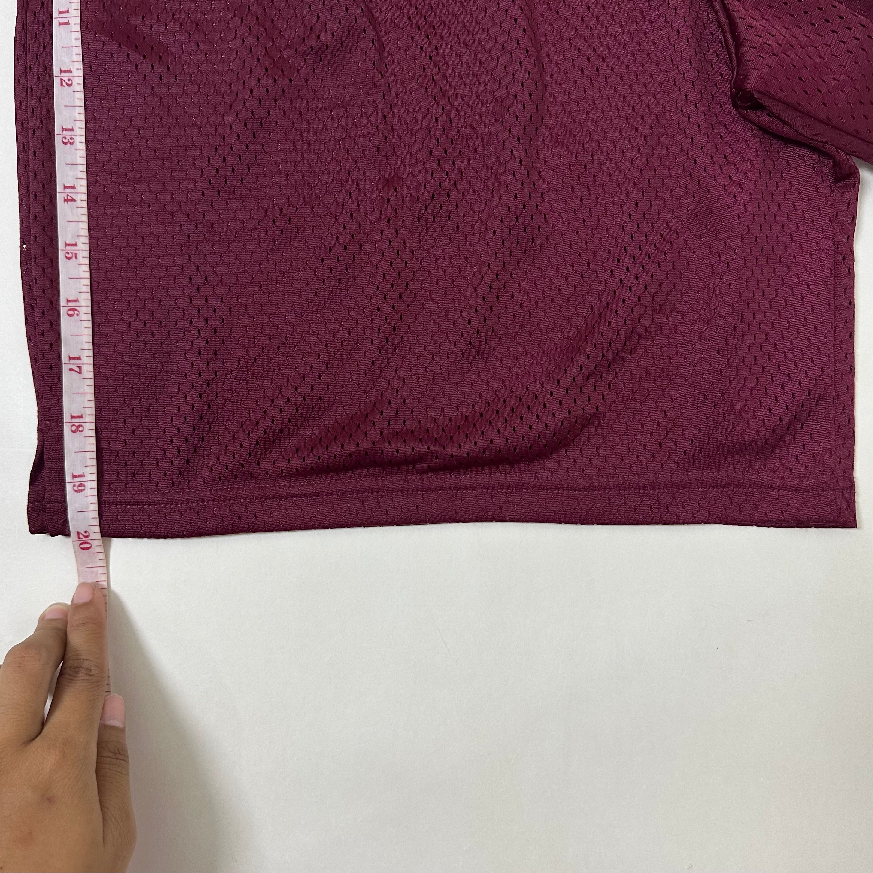 Champion Men’s Long Mesh Shorts in Maroon Size Large (32-38)