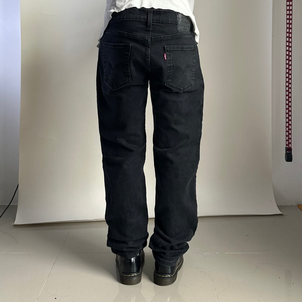 Levi’s 511 Slim Fit Jeans in Black (Size 33)