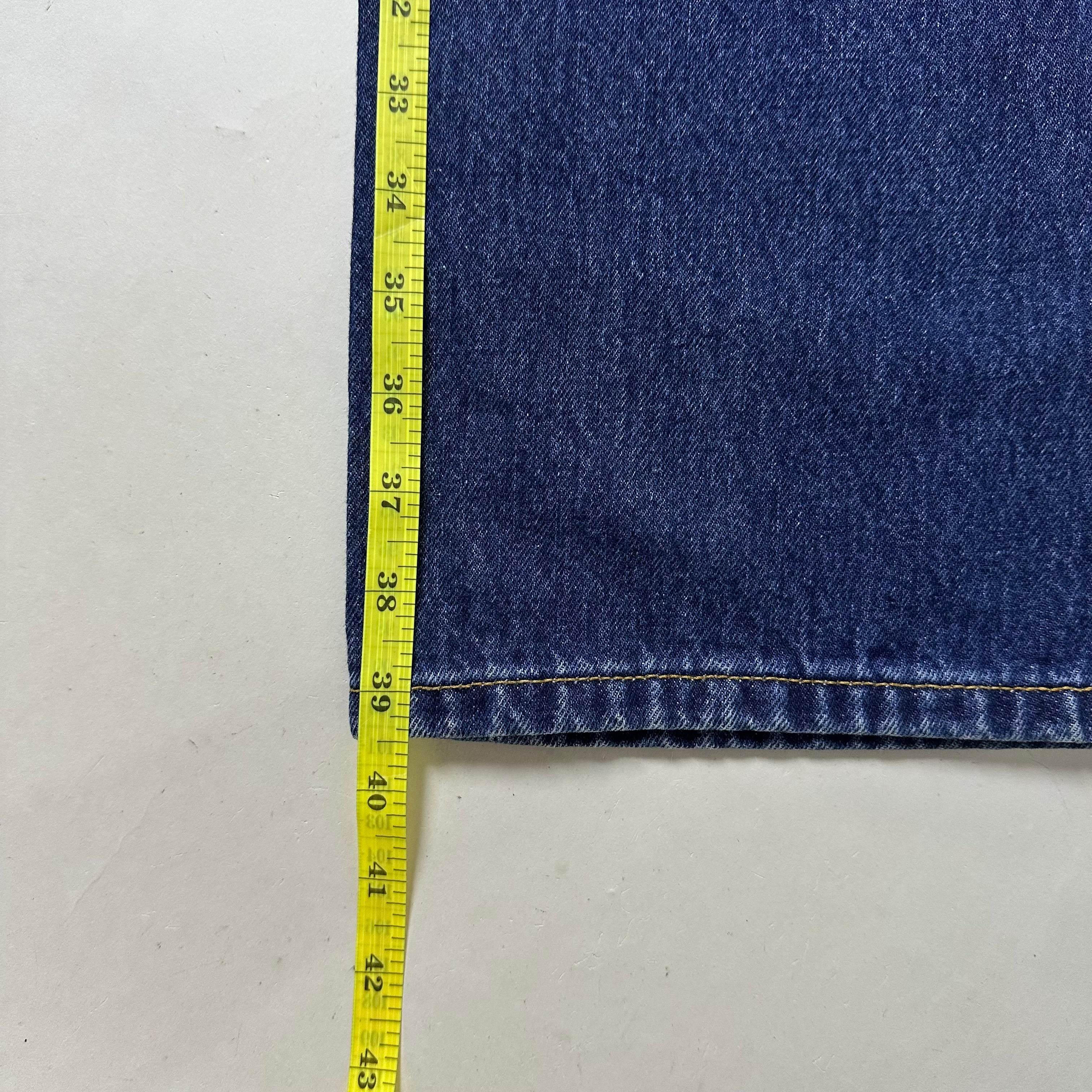 Vintage 2003 Levi’s 501 Original Fit Jeans Extended Patch Button Fly in Medium Wash (Size 33)