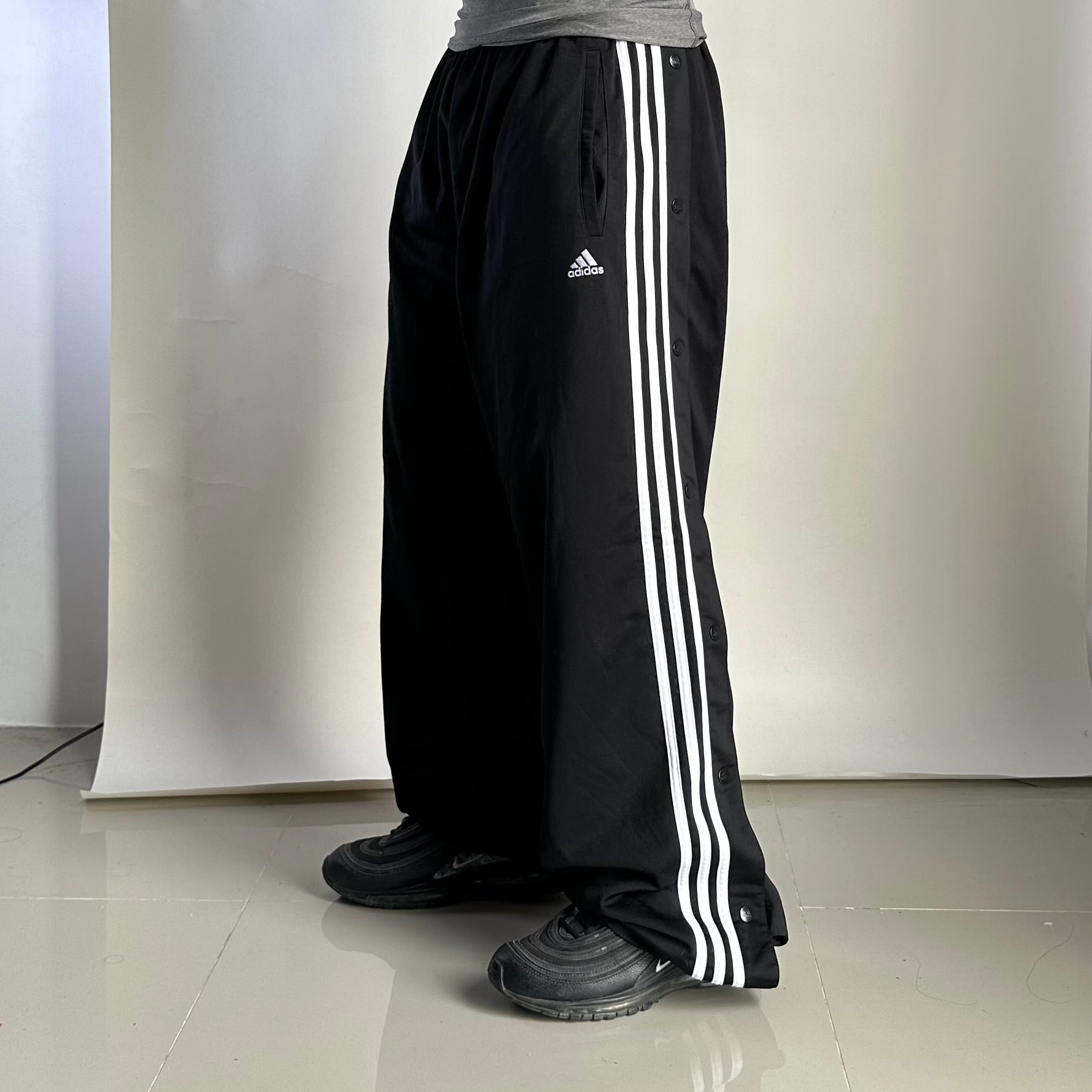 ADIDAS Y2k Wide-leg Tearaways Track Pants in Black (Size 30-38)