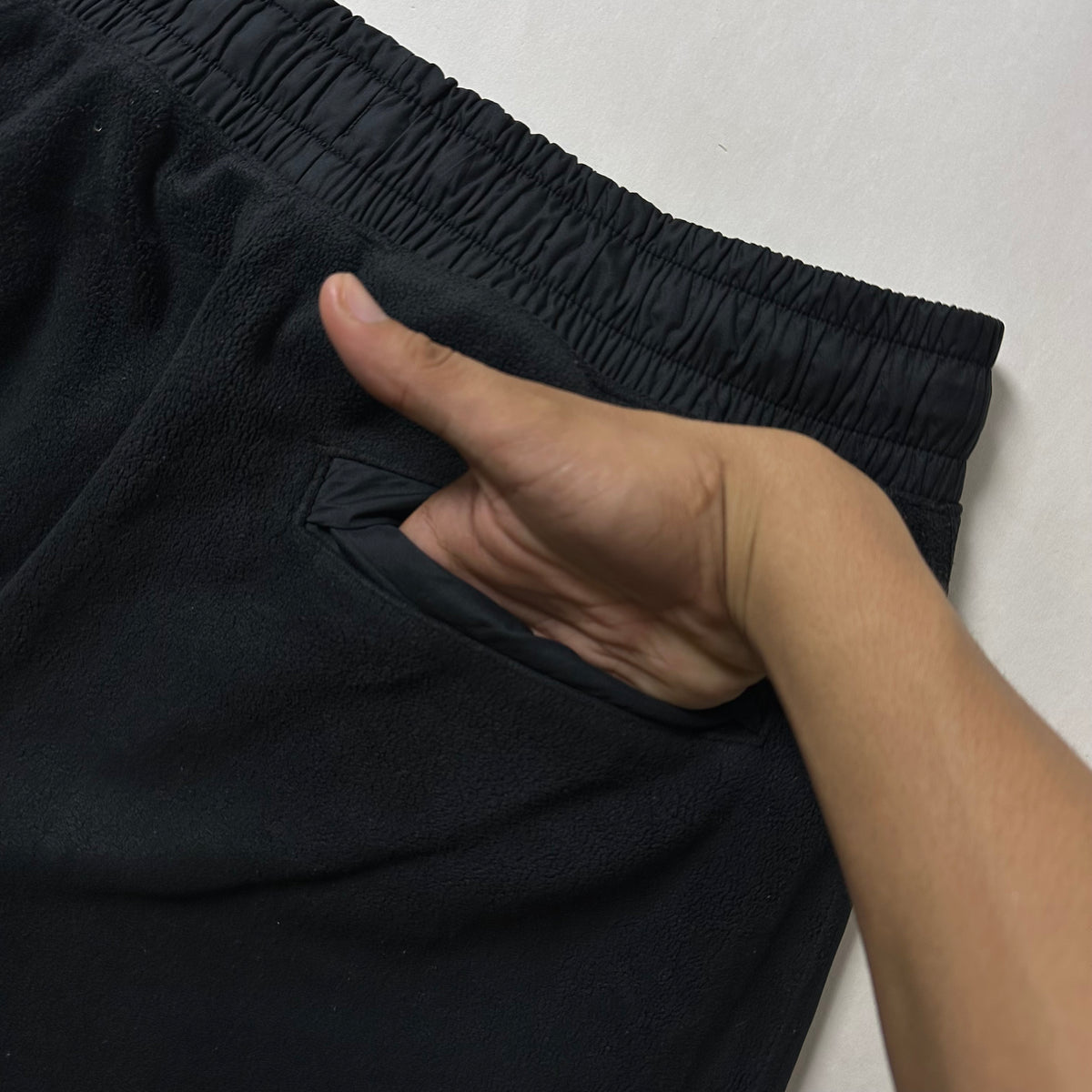 Nike Club Fleece Jogger Pants in Black (Size 30-36)