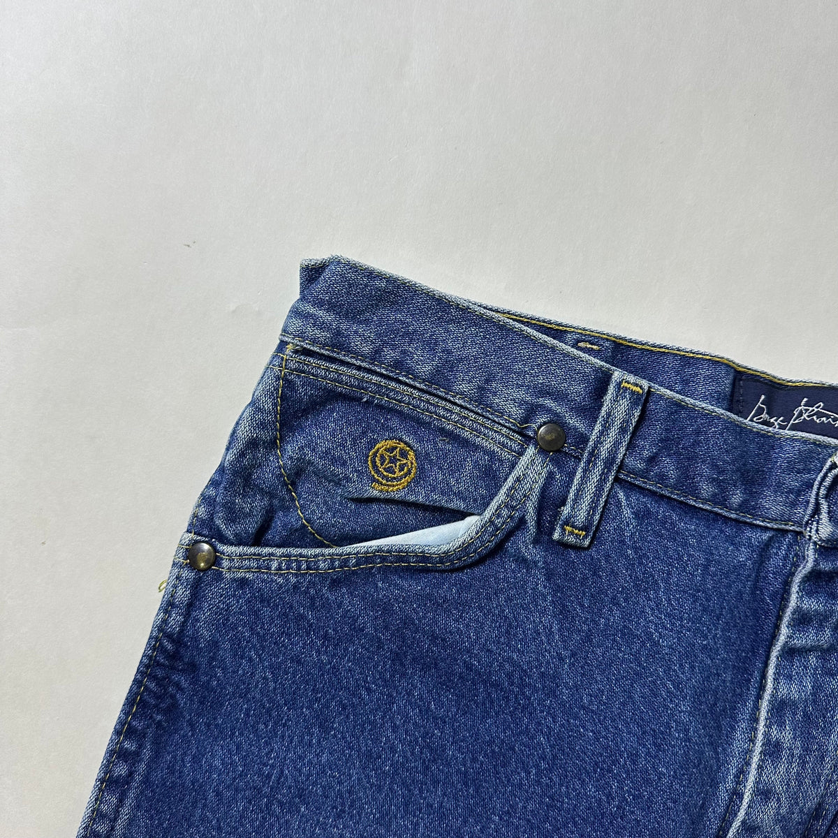 Wrangler George Strait Cowboy Cut Slim Fit Jeans in Heavyweight Stone Denim (Size 32)