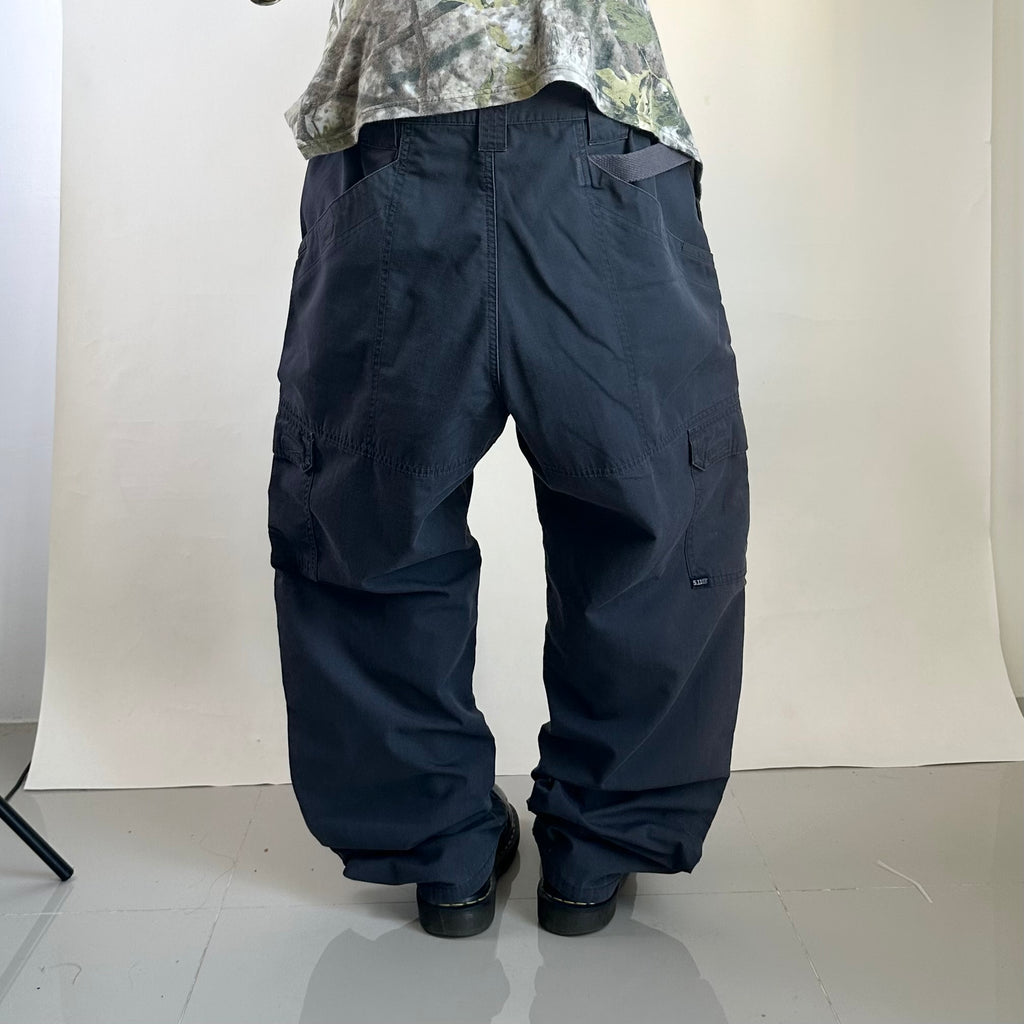 5.11 Tactical Cargo Pants in Dark Gray (Size 34)
