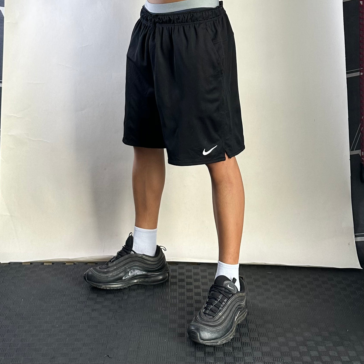 Nike Dri-Fit Shorts in Black (Size 36-42) — SOLD