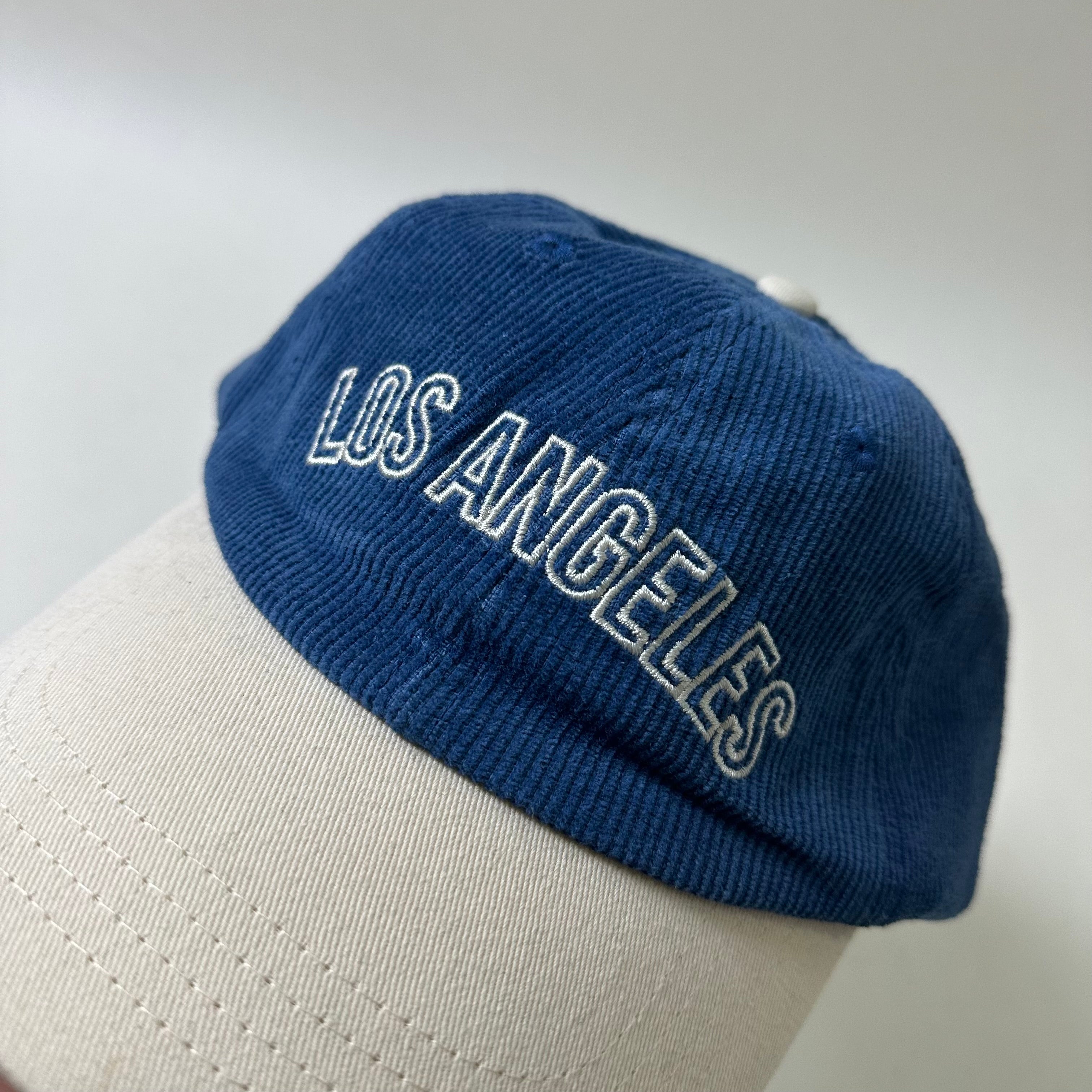 BRAND-NEW PULL&BEAR Los Angeles Corduroy Baseball Cap Two-tone (One Size)