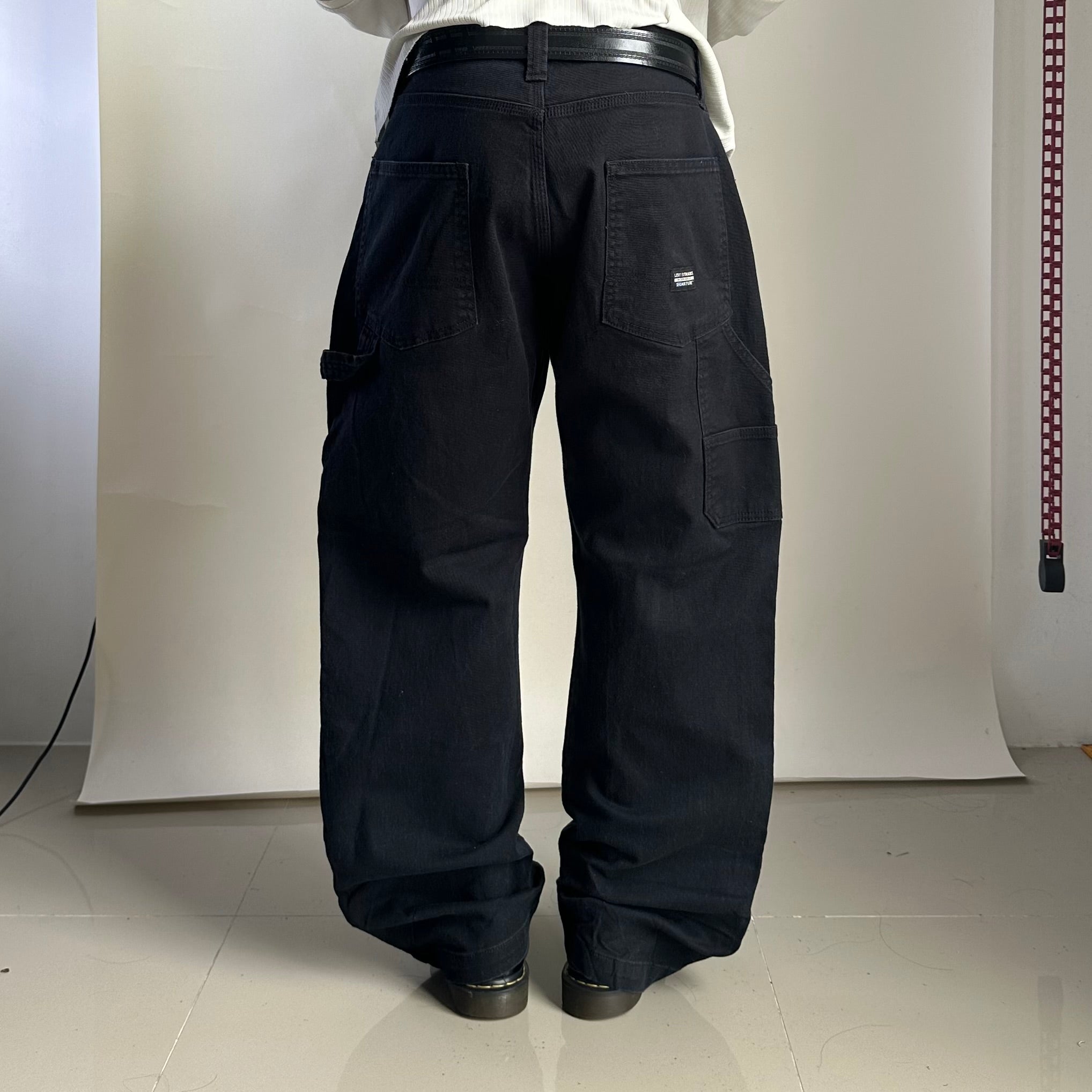 Levi’s Relaxed Baggy Fit Carpenter Pants in Black (Size 34)