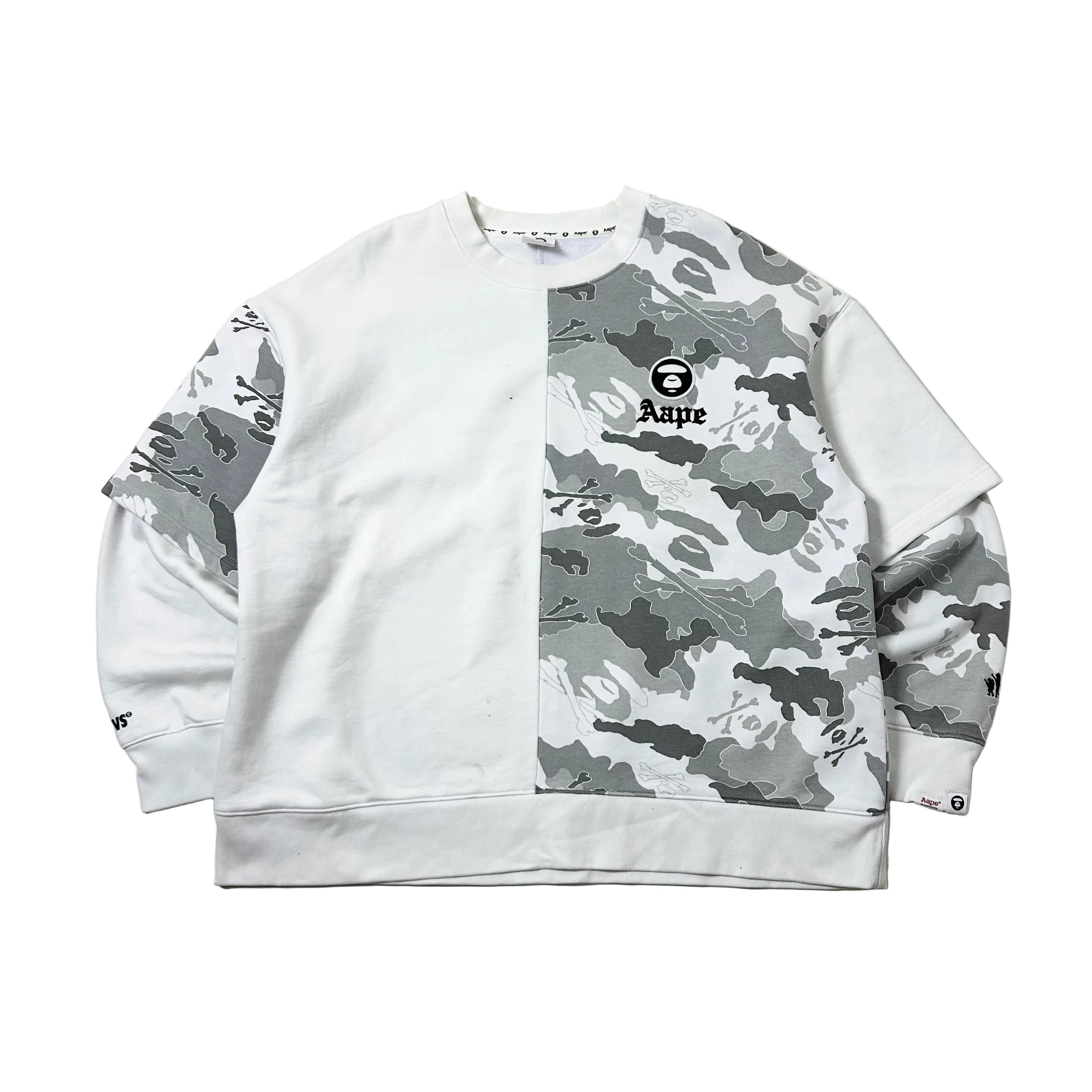 AAPE by A Bathing Ape Sweatshirt in a White and Gray Camouflage color way (Size XL)