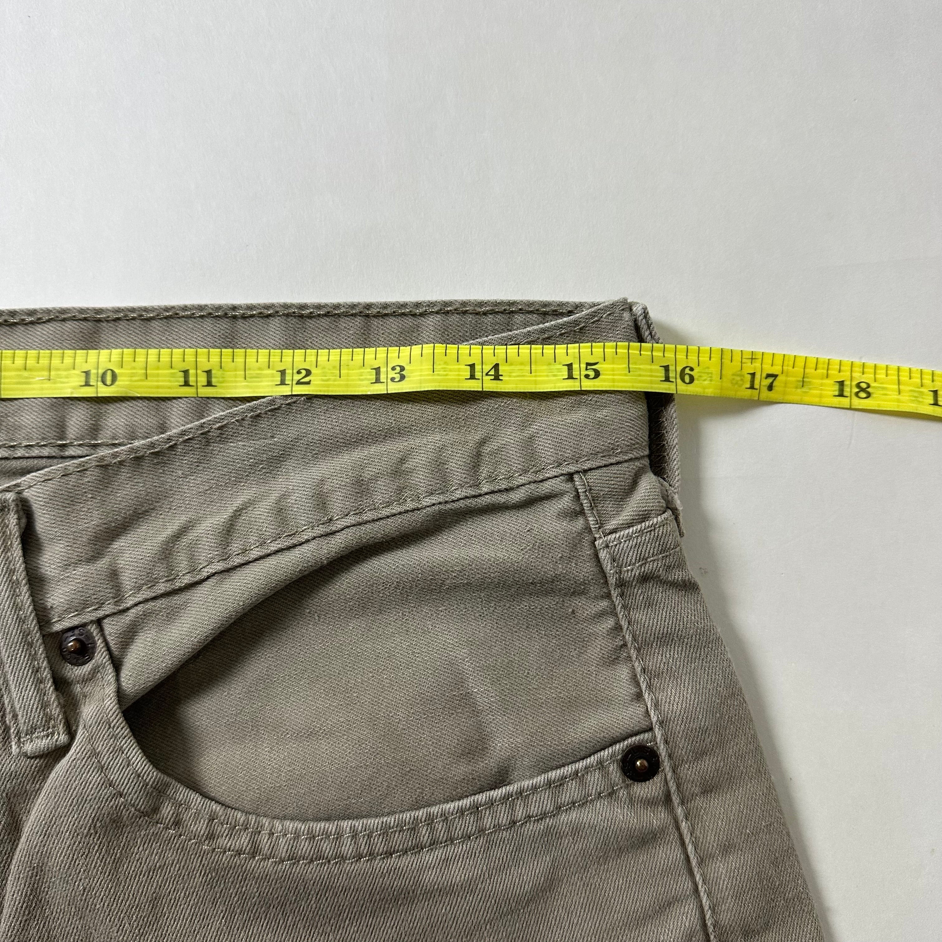 Levi’s 505 Regular Straight Fit Jeans in Khaki (Size 31)