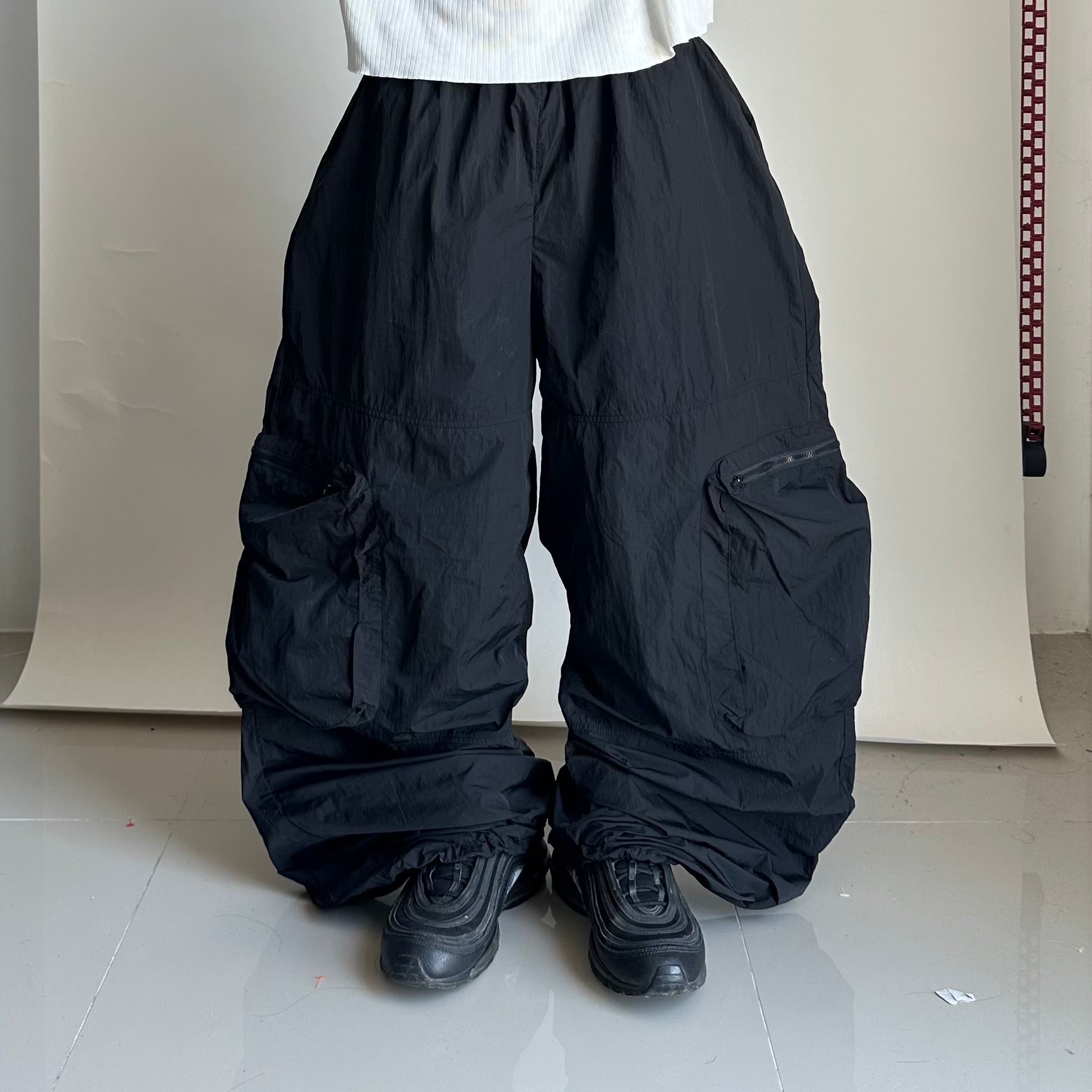 FASHION NOVA Parachute Cargo Baggy Pants in Black (Size 30-38)