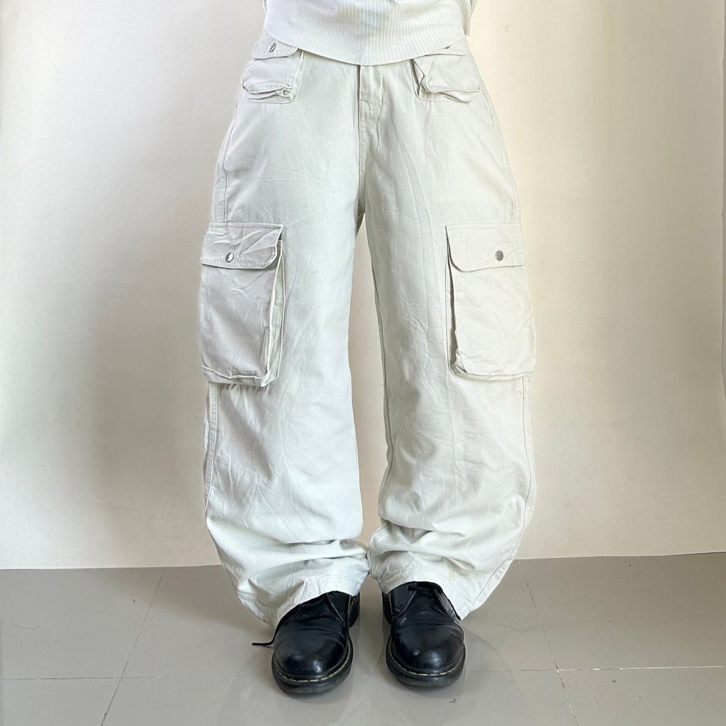 Random Baggy Pants with Multi-Pockets White (Size 29)