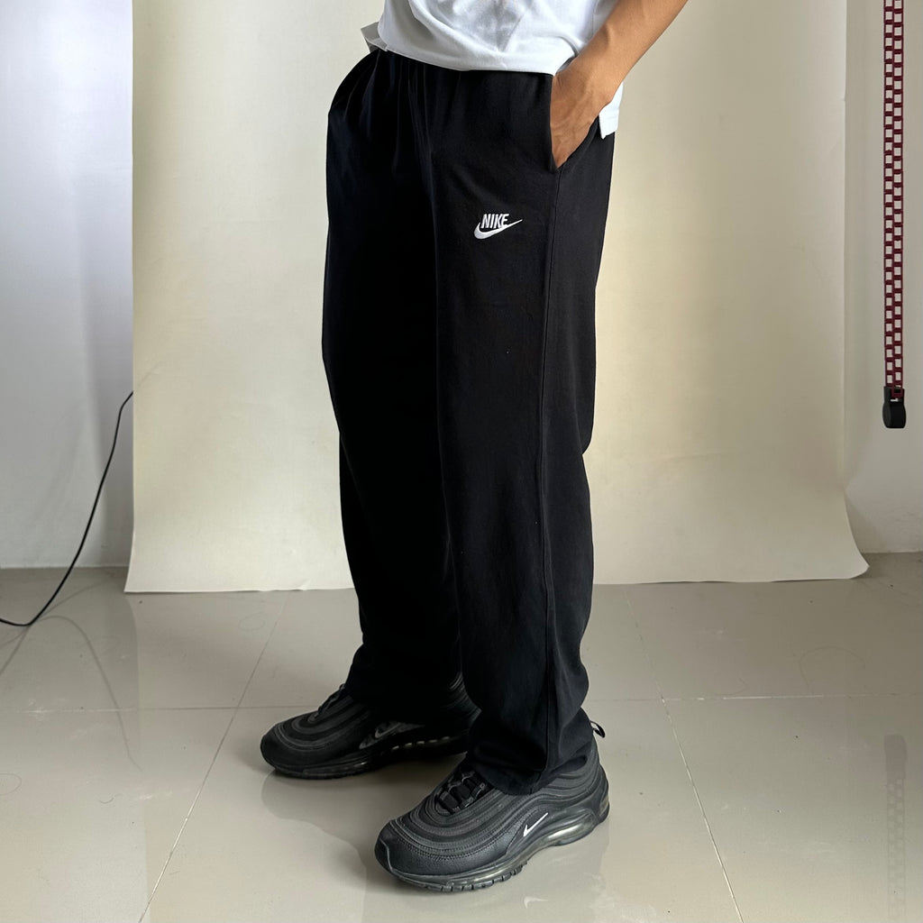 Nike Men's Sportswear Club Fleece open-hem Black Sweatpants (Size 32-36) - SOLD