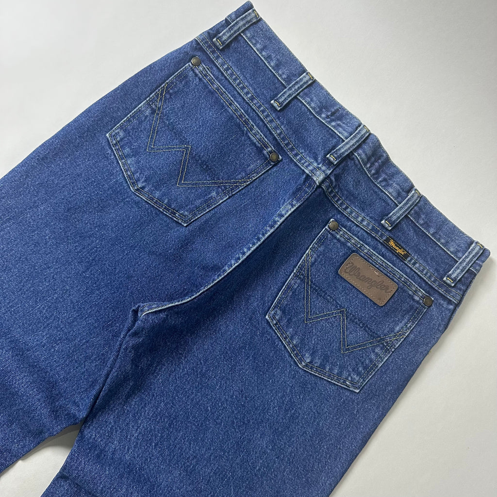 Wrangler George Strait Cowboy Cut Slim Fit Jeans in Heavyweight Stone Denim (Size 32)