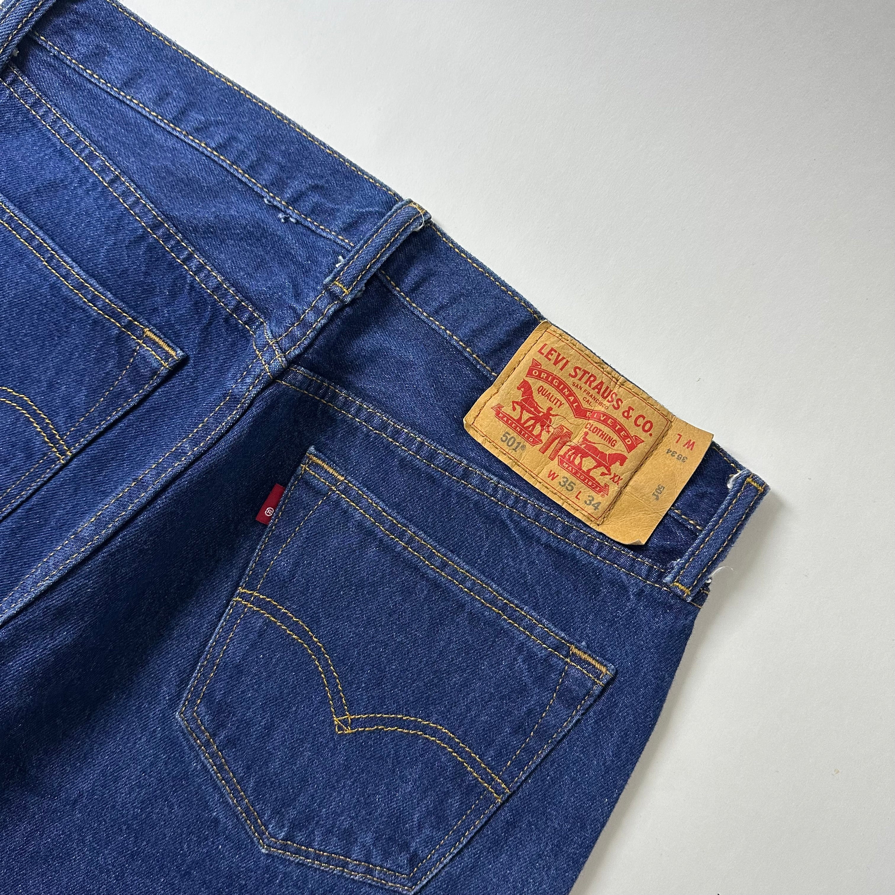 Levi’s 501 Original Fit Jeans Extended Patch in Classic Indigo Dark Wash STF (Size 34-35)