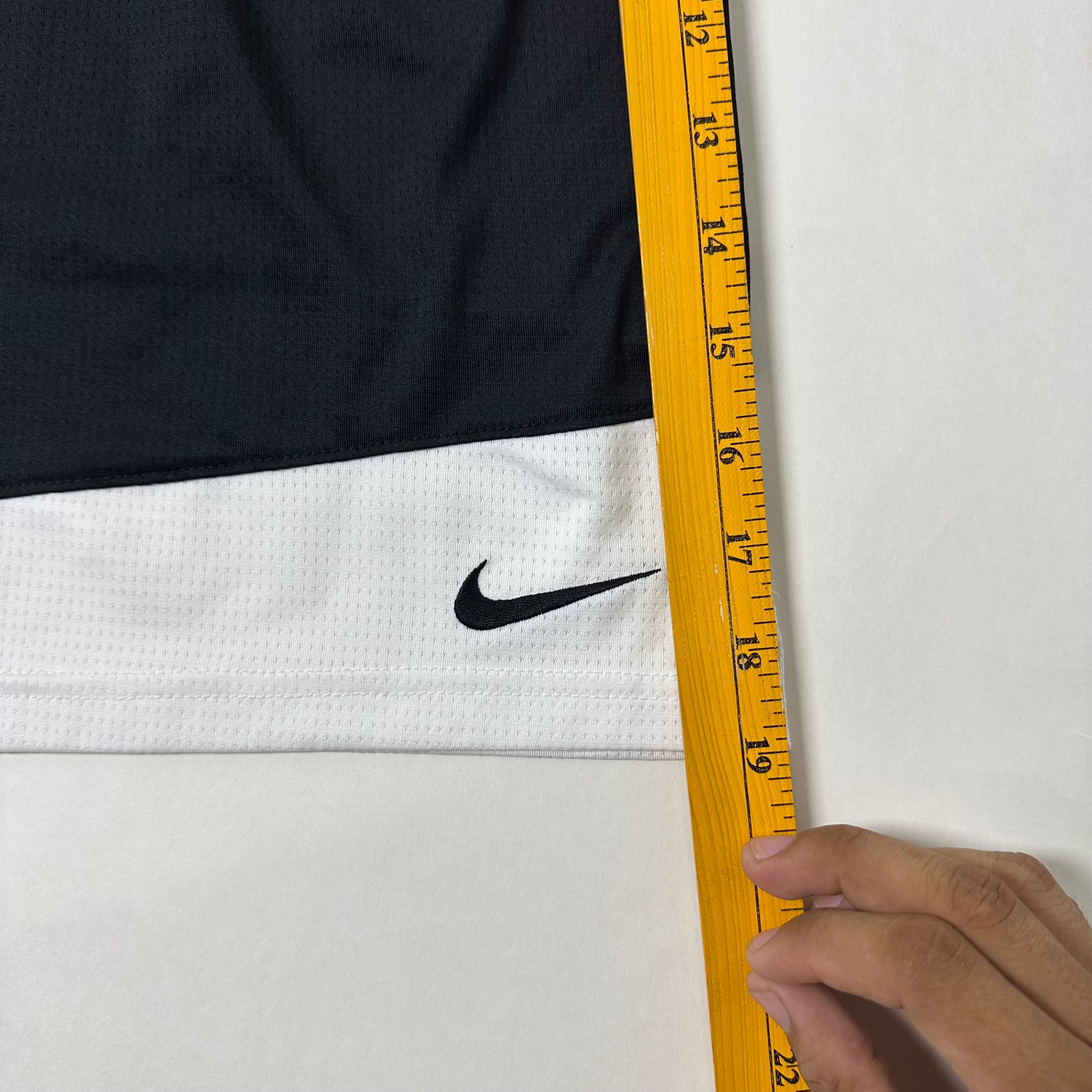 Nike Dri-FIT DNA basketball shorts in Black and White (Size 32-38)