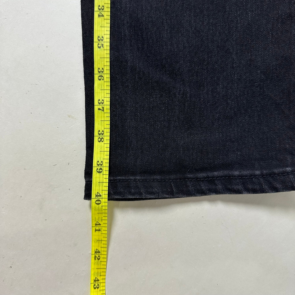 Levi’s 511 Slim Fit Jeans in Black (Size 33)