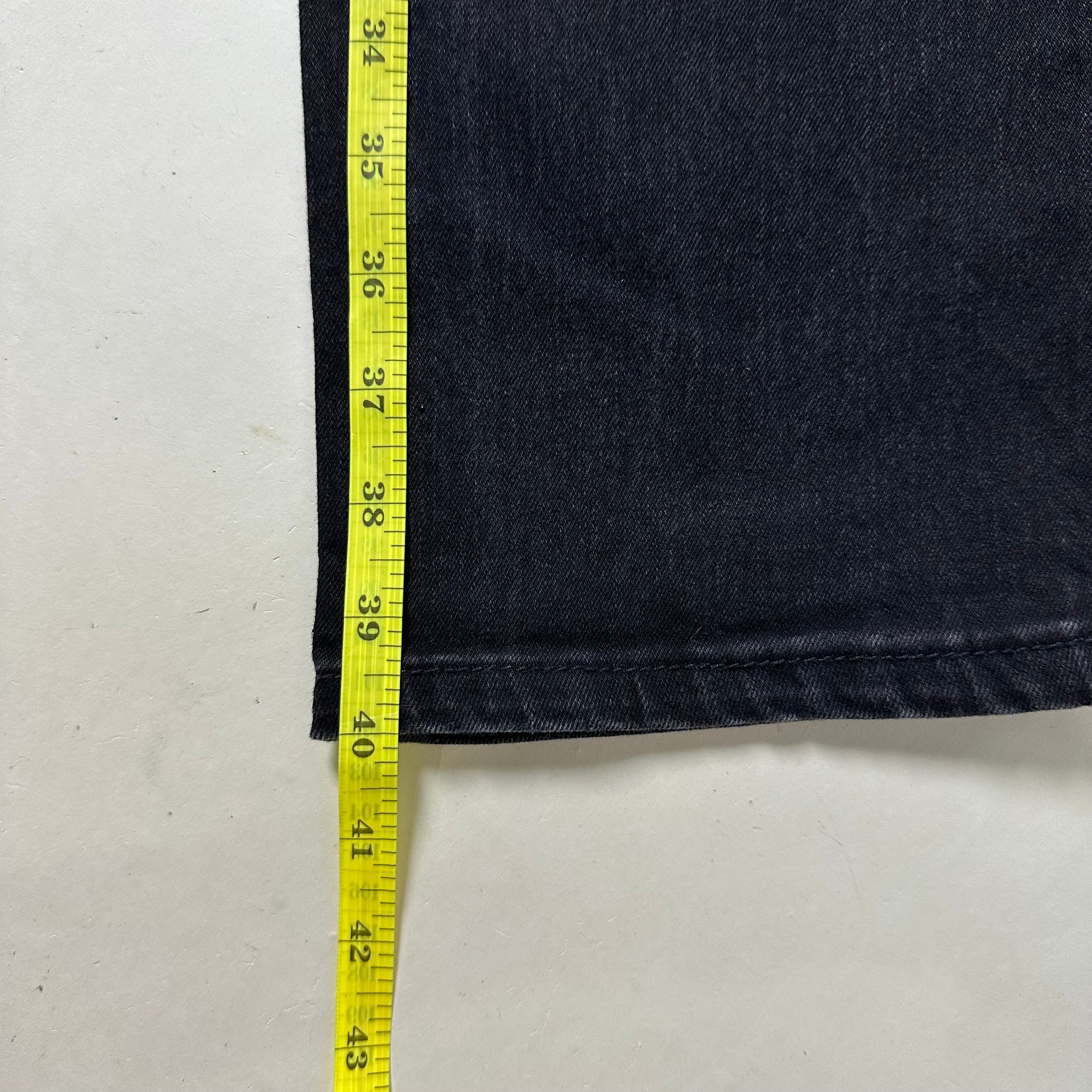 Levi’s 511 Slim Fit Jeans in Black (Size 33)