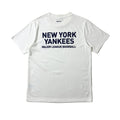MLB New York Yankees T-shirt in White Size Medium (Fits Large)