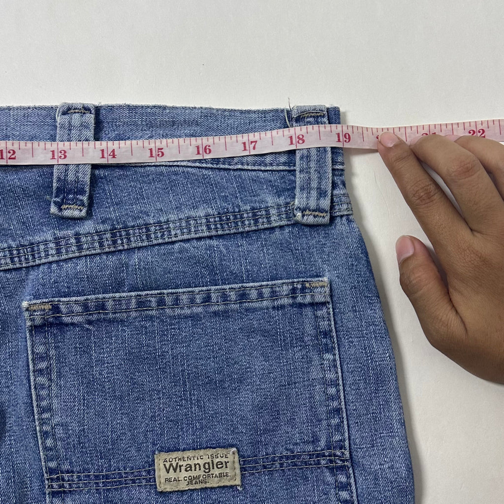Wrangler Light Washed Carpenter Jorts (Size 38) - SOLD
