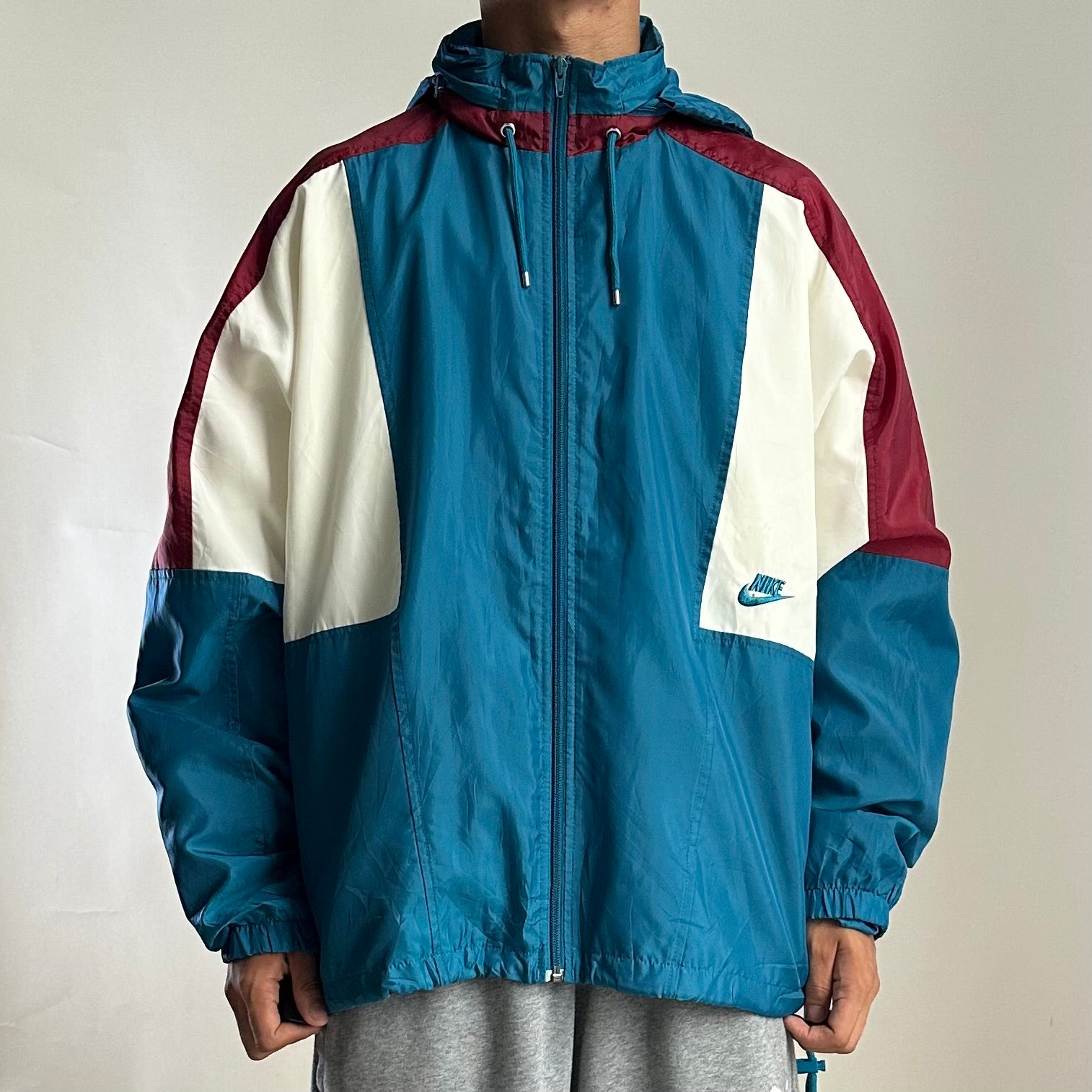 Nike Sportswear Reissue Woven Jacket in Tri-color with Packable Hood (Size 2XL)