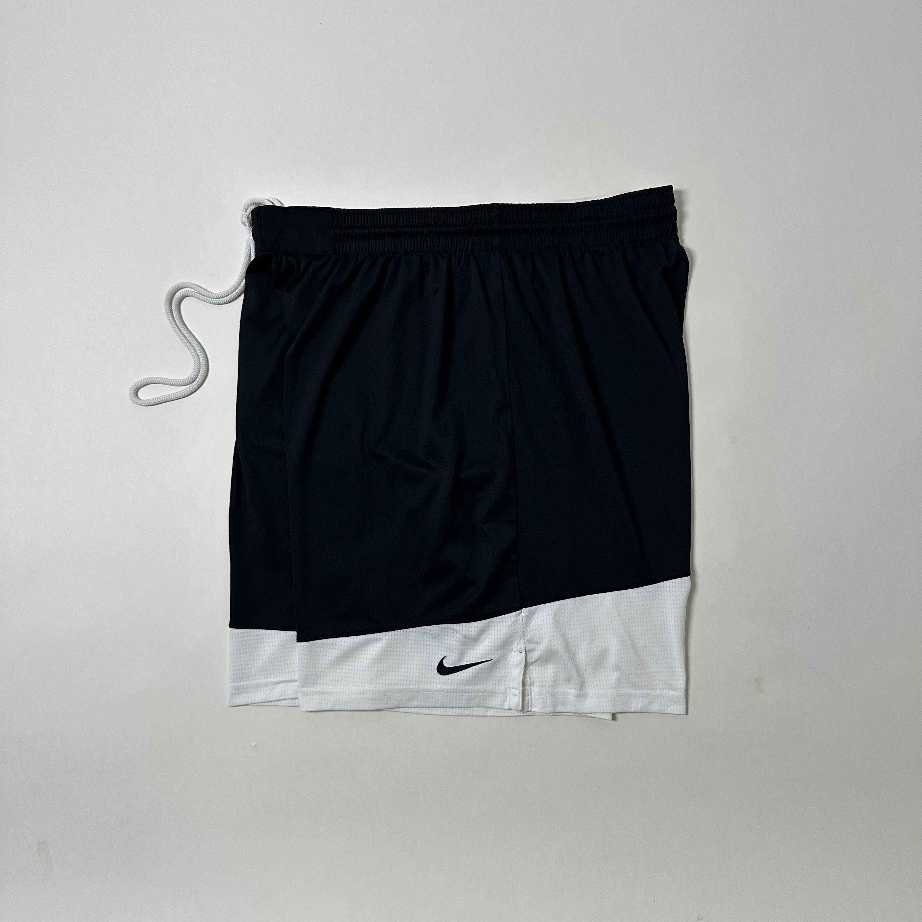 Nike Dri-FIT DNA basketball shorts in Black and White (Size 32-38)