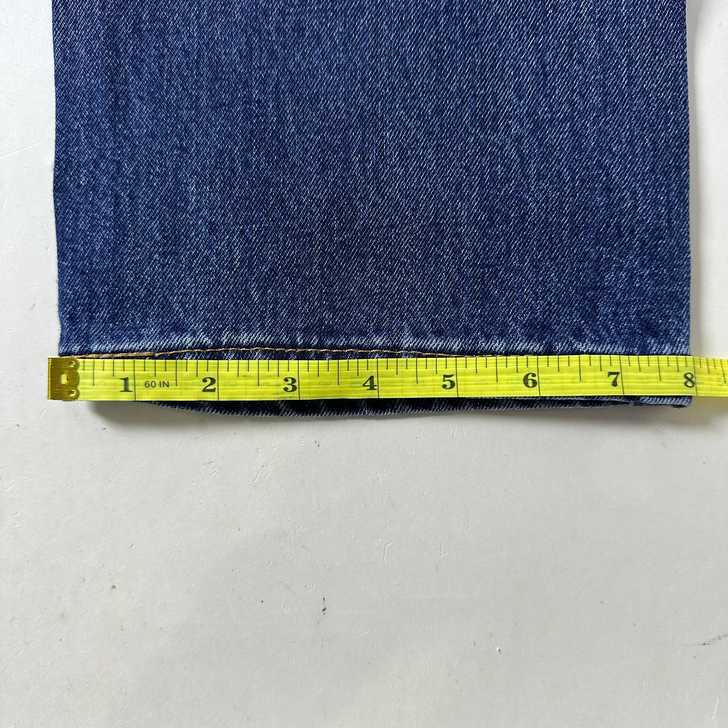 Levi’s 505 Regular Straight Fit Jeans in Dark Stonewash (Size 32)