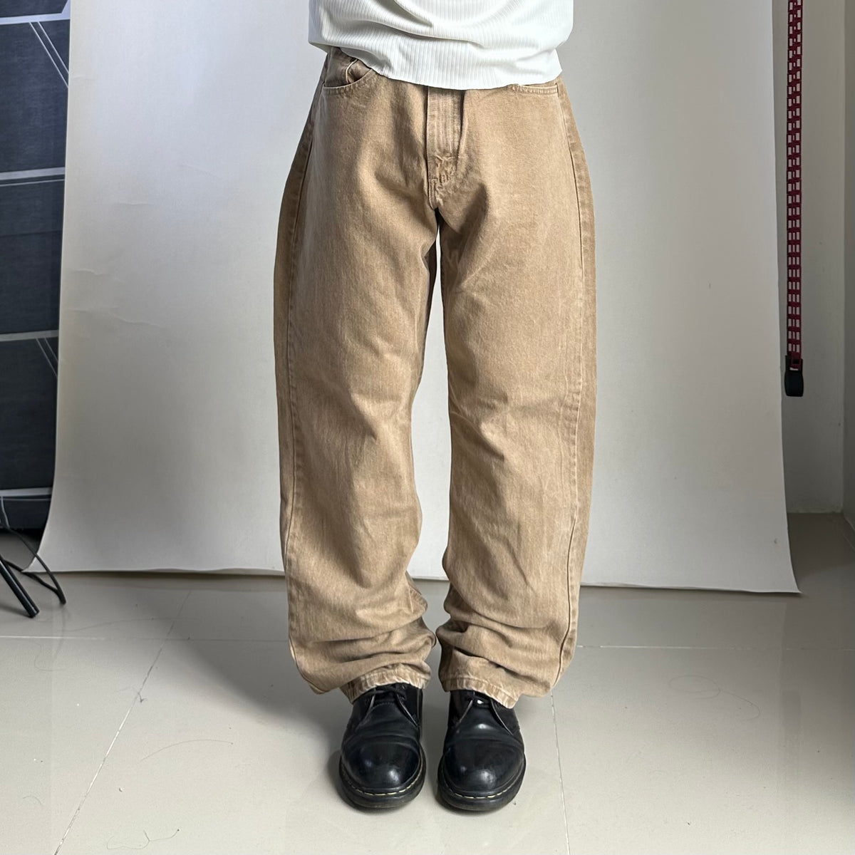 Wrangler Authentics Relaxed Fit Jeans in Khaki (Size 33)