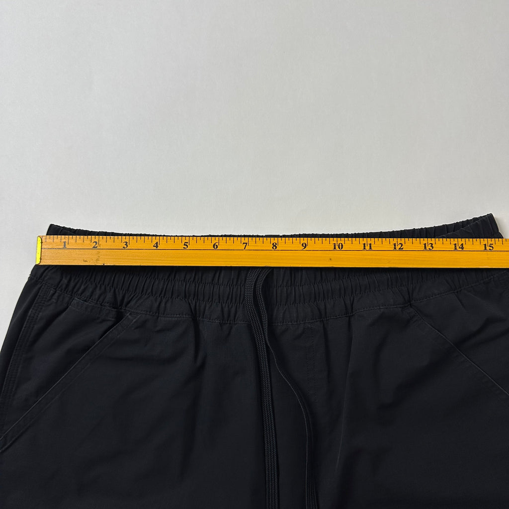 Carhartt WIP Double Knee Carpenter Shorts in Black (Size 30-36)