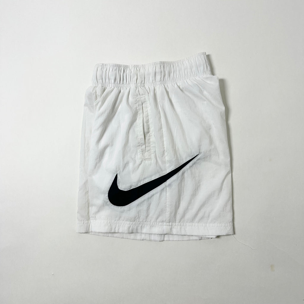 Nike Sportswear Essential High-Rise Woven shorts in White for Women (Size XS 20-28)