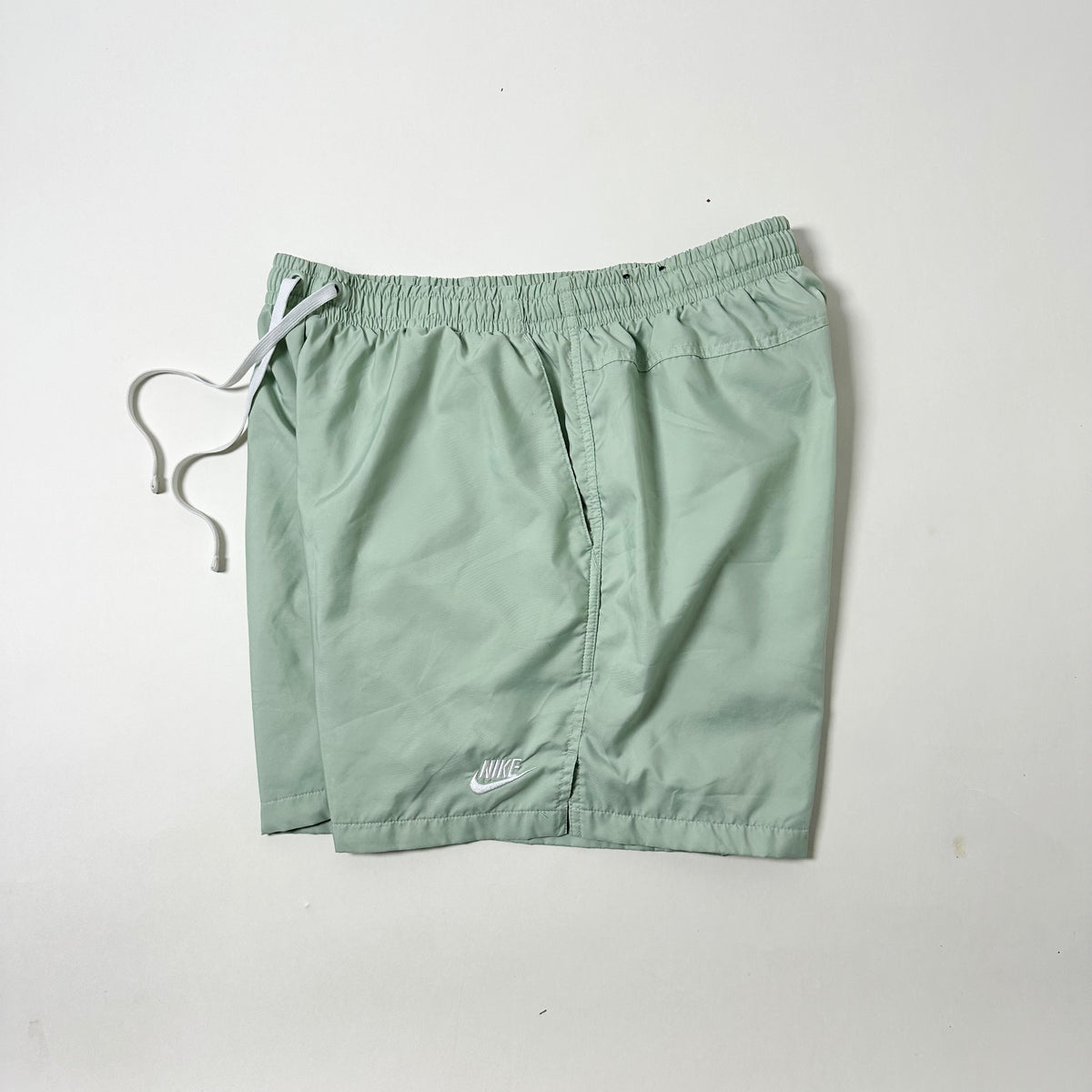 Nike Sportswear Woven Flow Shorts in Mint green (Size 32-38)
