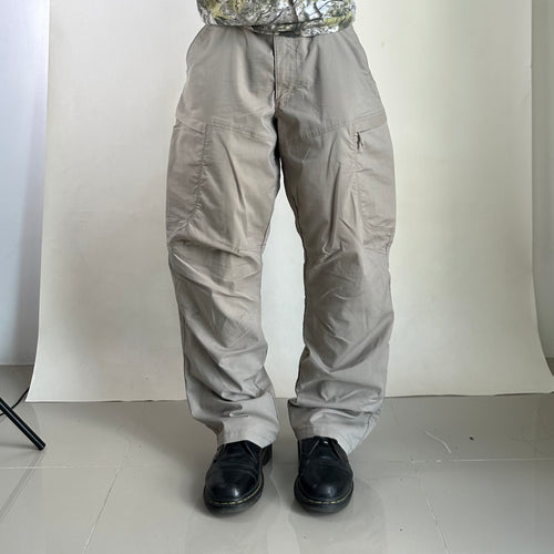 5.11 Tactical Series Cargo Pants Multi-pockets in Beige (Size 38)
