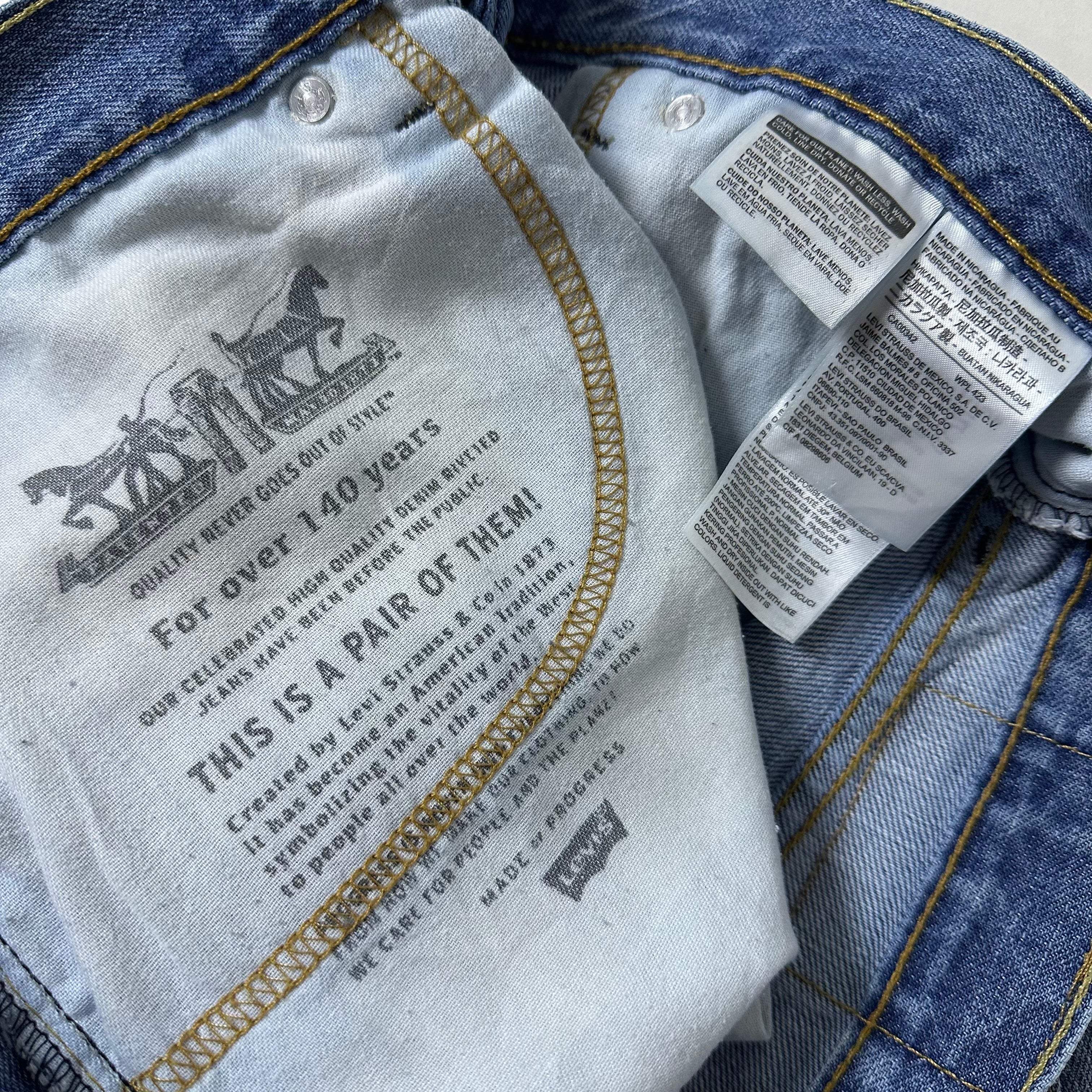 Levi’s 505 Denim Jorts in Light Wash Blue (Size 36)