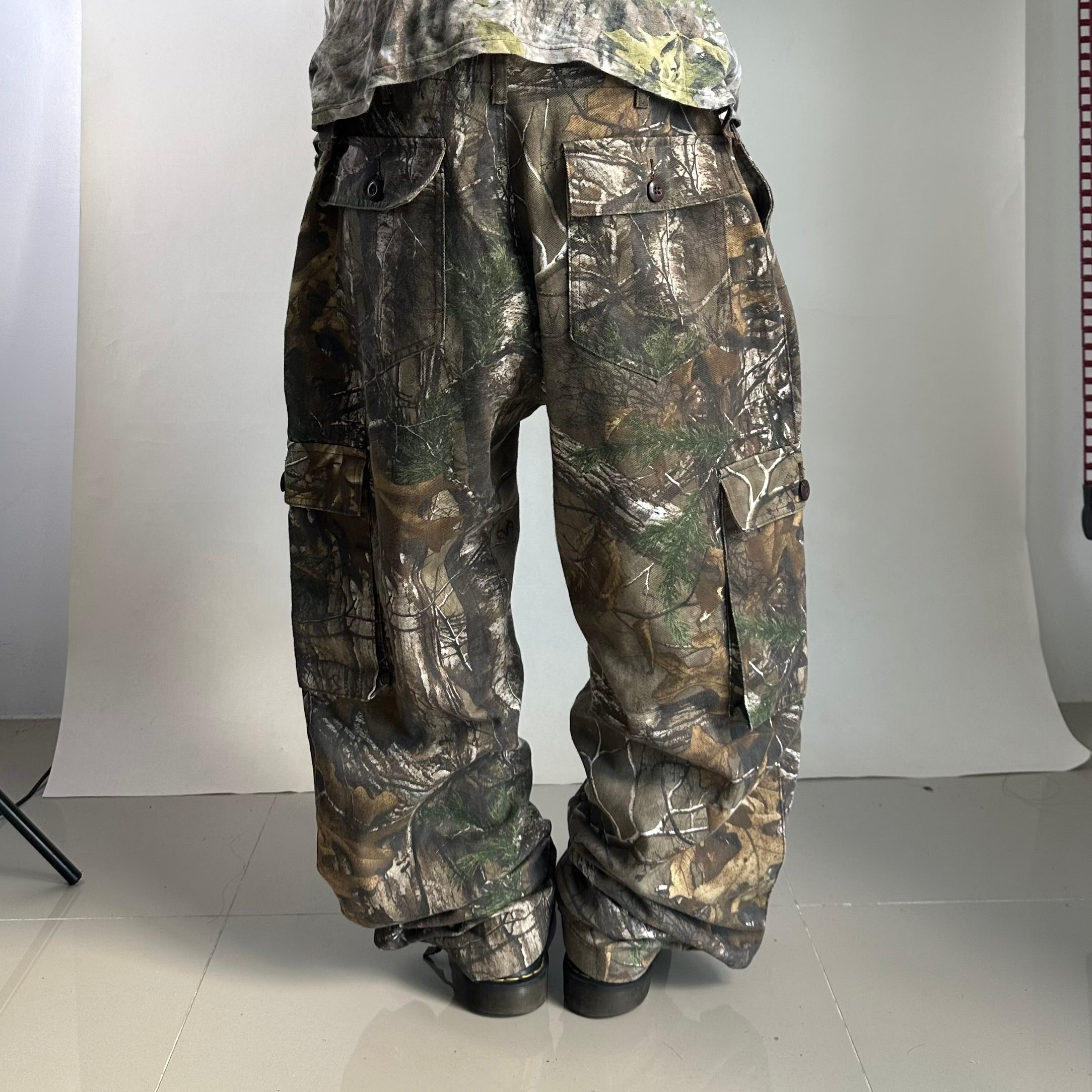 Realtree by Cabelas Camouflage Cargo Pants (Size 34-36)
