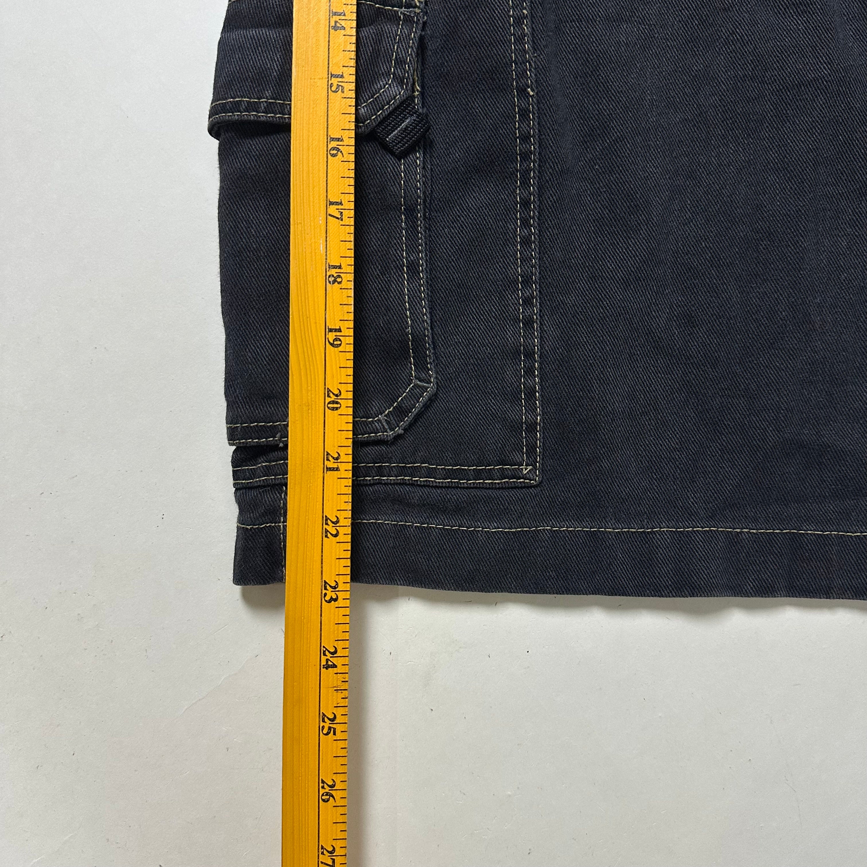 Bailey’s Point Cargo Shorts in Black (Size 34)