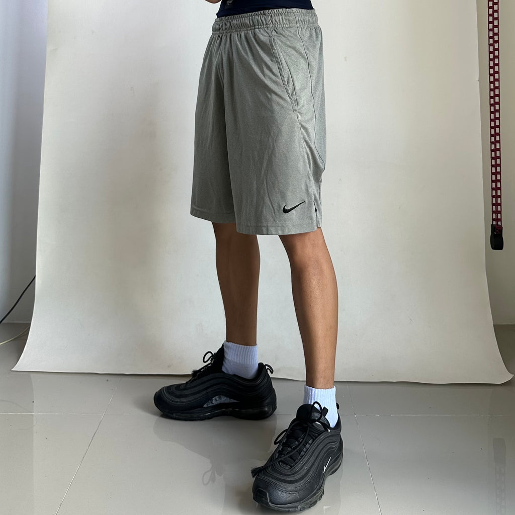 Nike Dri-FIT Men’s training shorts (Size Small 26-32) - SOLD