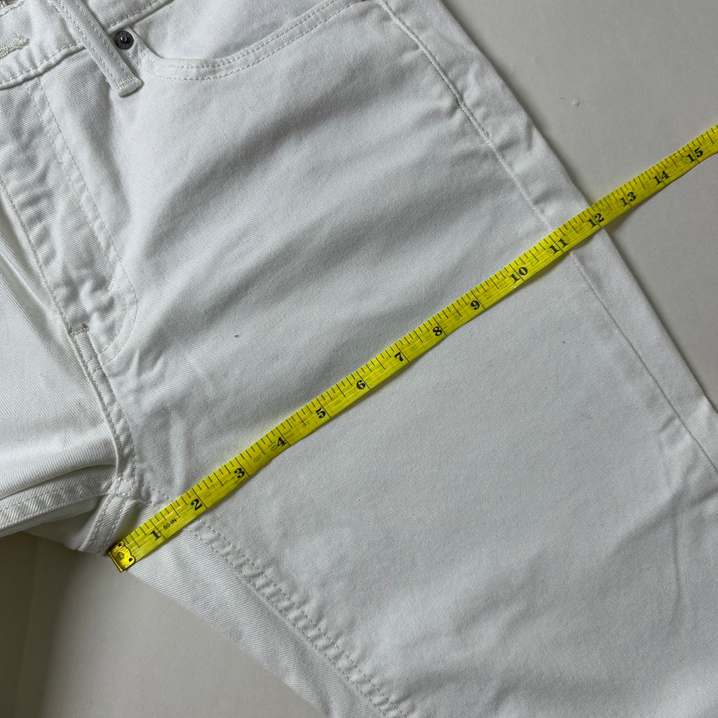 Levi’s 541 Athletic Taper Fit Jeans in White (Size 31-32)