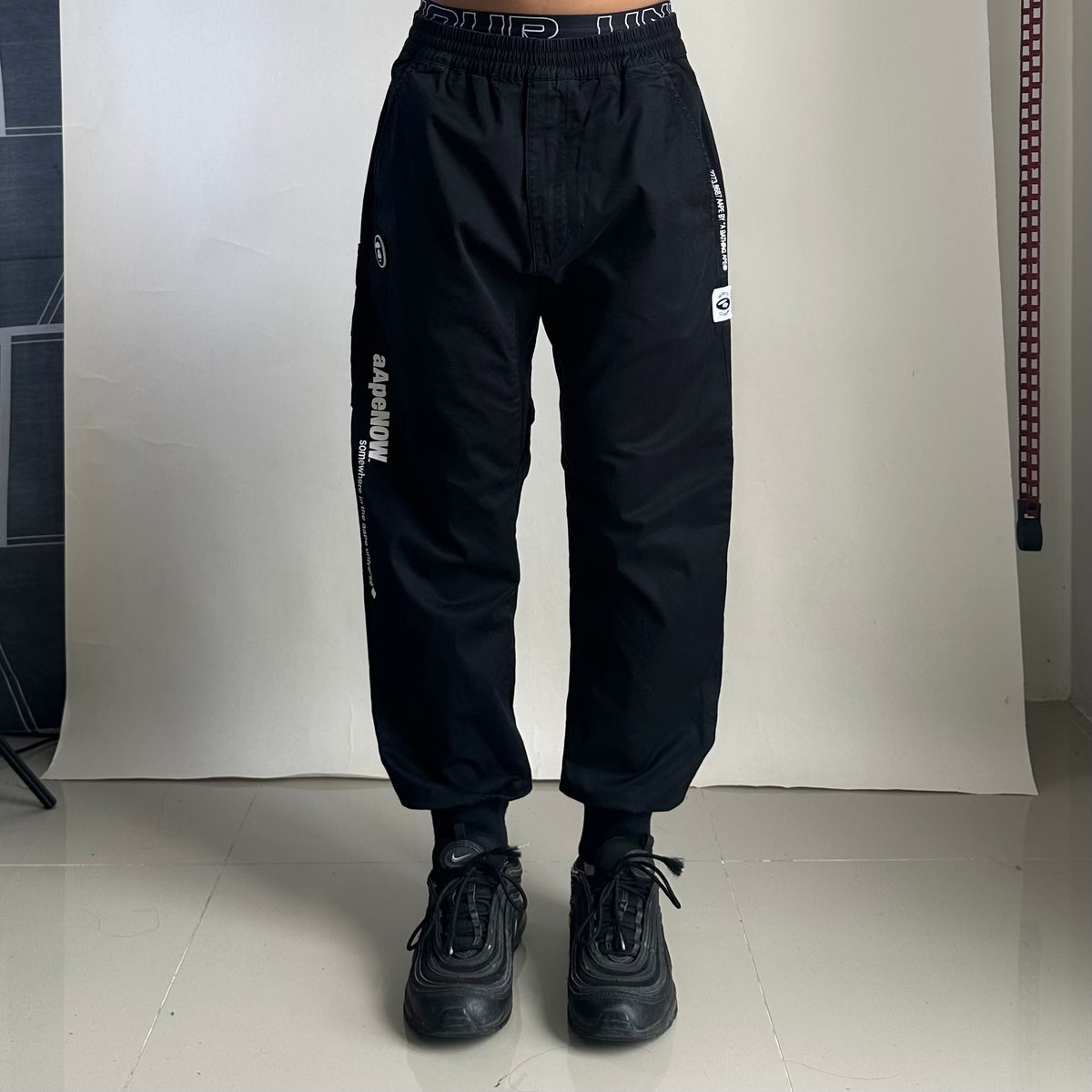 AAPE by A Bathing Ape Jogger Pants in Black (Size Medium 28-34)