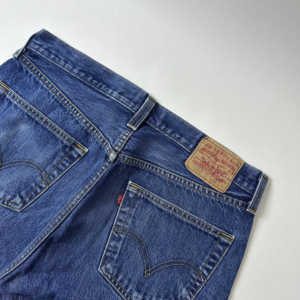 Levi’s 501 Original Fit Jeans Button Fly in Rinse Dark Wash (Size 34)