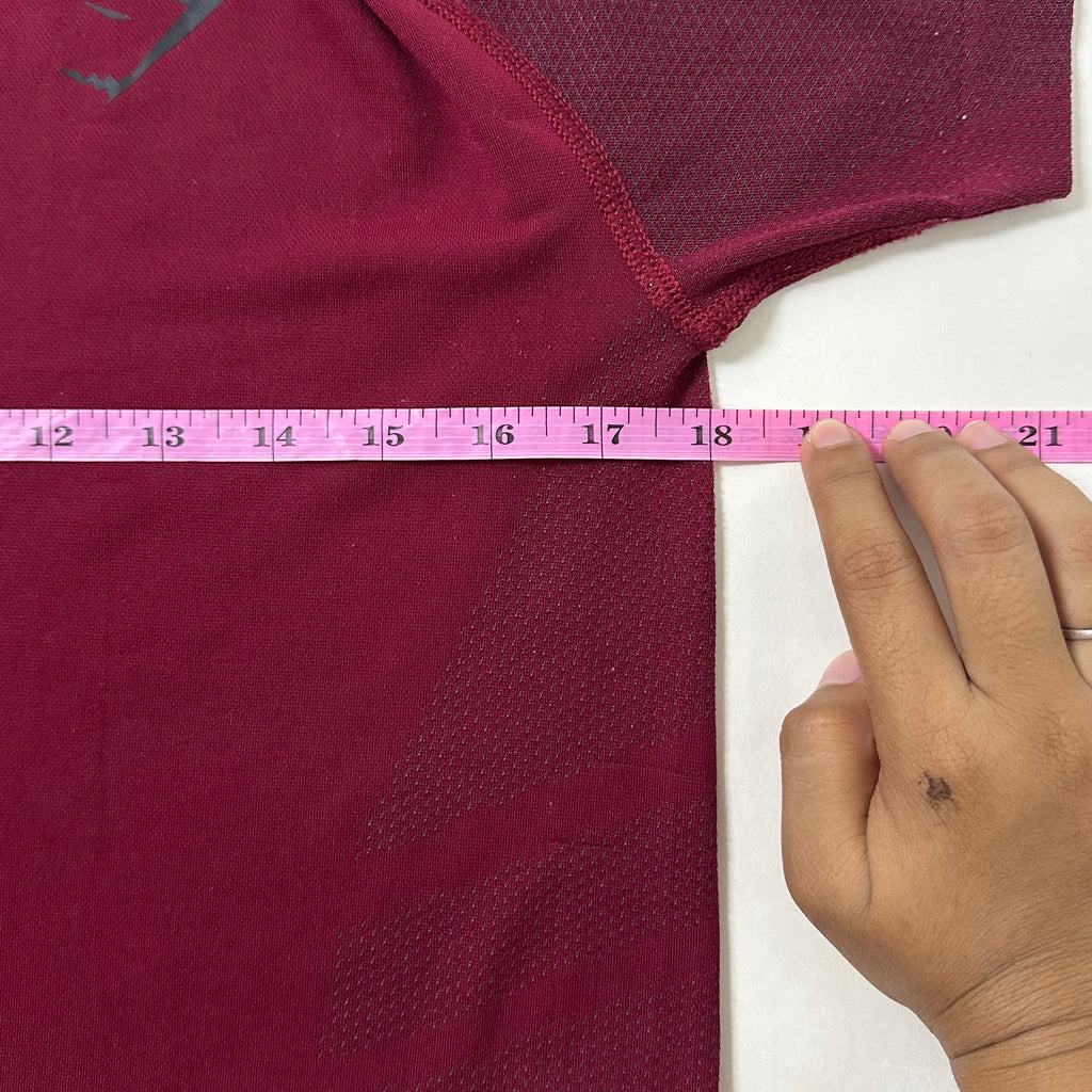 GymShark 315 T-shirt in Burgundy (Size Small)