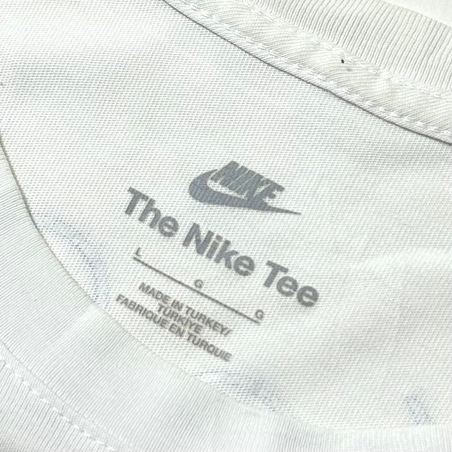Nike Sportswear Graphic T-shirt White Size Large