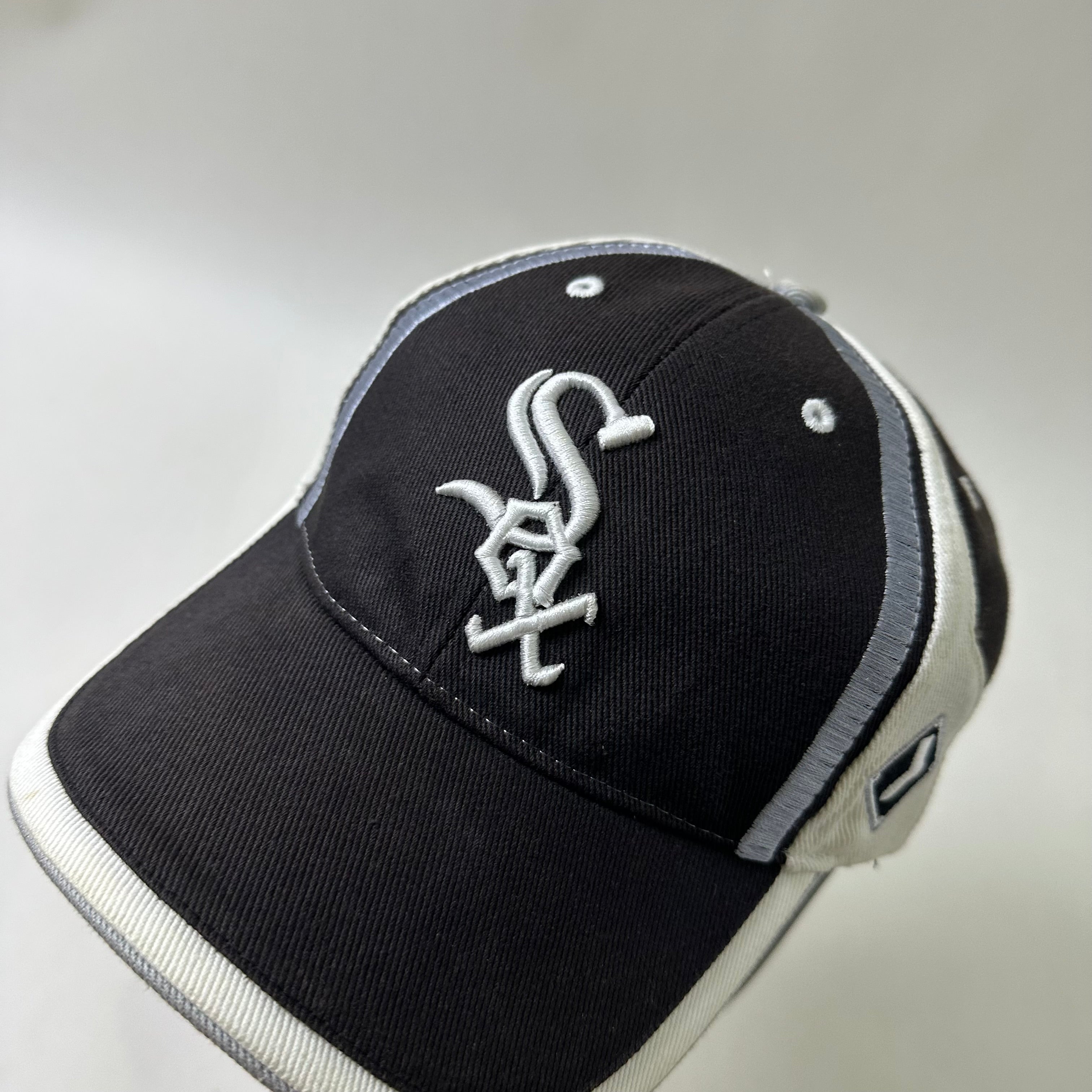 Vintage TEI Chicago White Sox MLB Strapback Cap in Black (One Size)