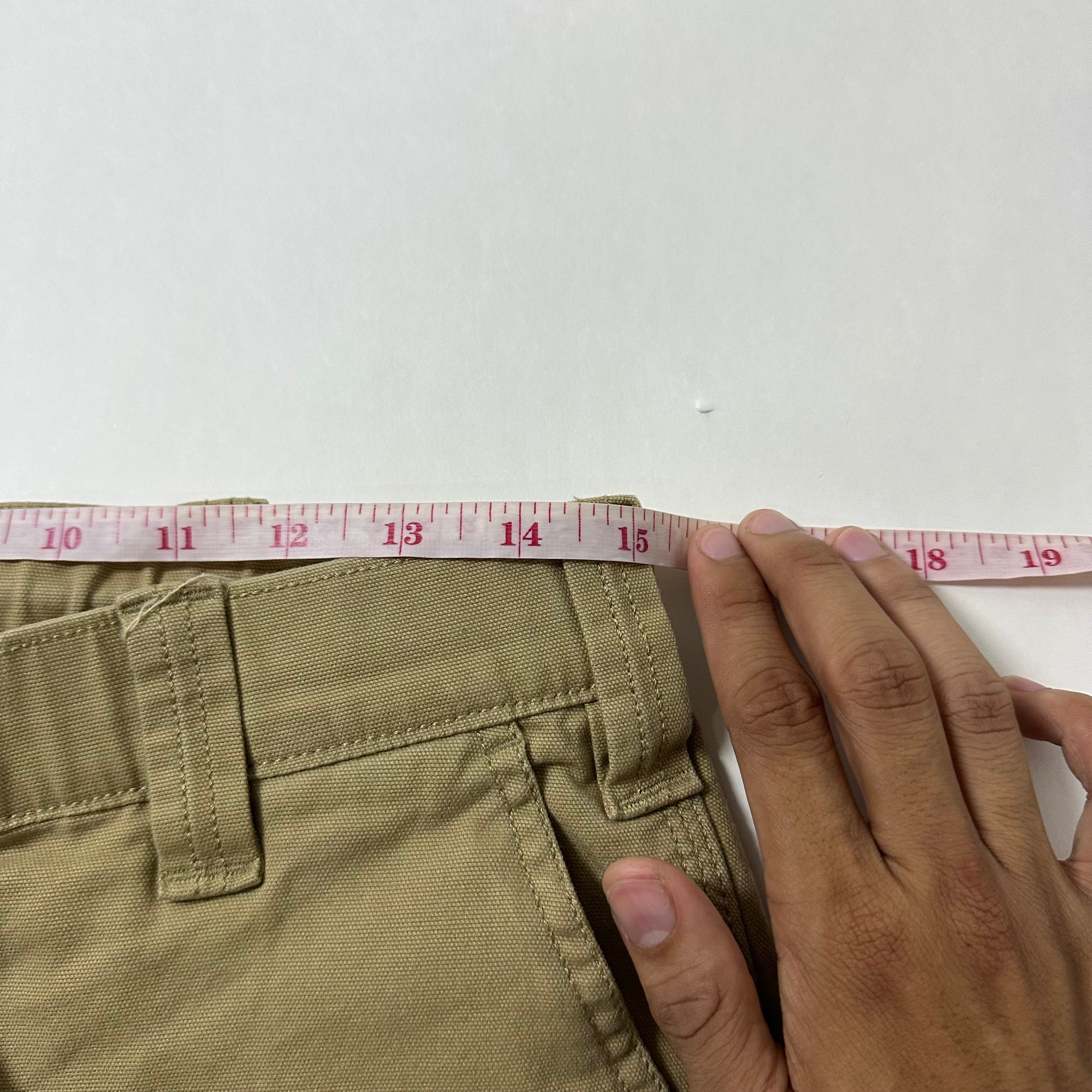 Carhartt Relaxed Fit Shorts Dark Khaki (Size 30-32) — SOLD