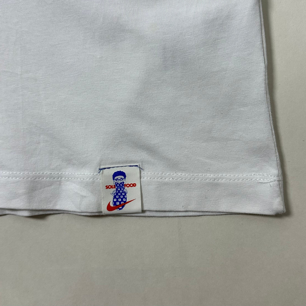 Nike Sportswear Graphic T-shirt White Size Large